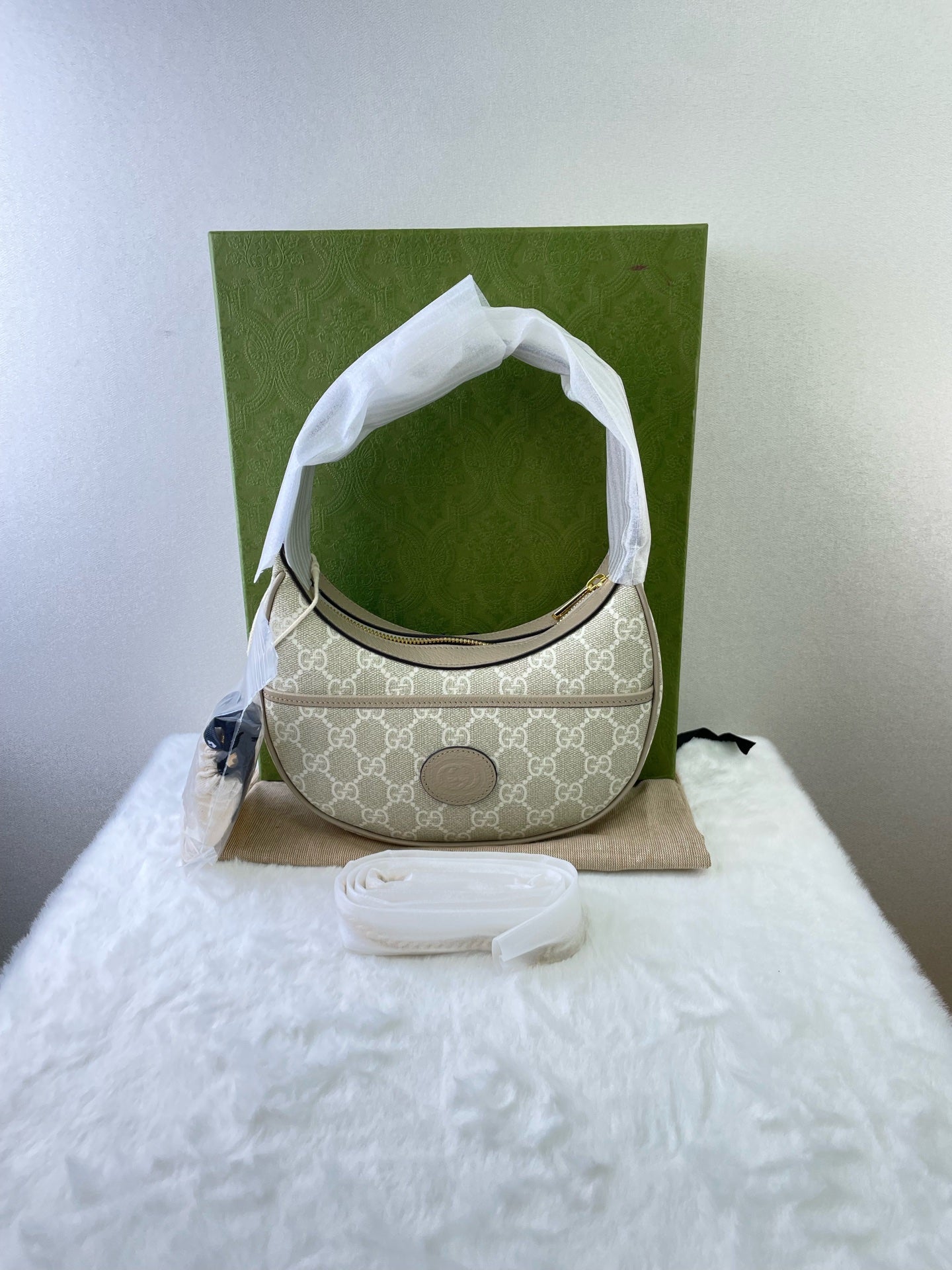 Gucci - Other - Cloth - Beige - (mini)