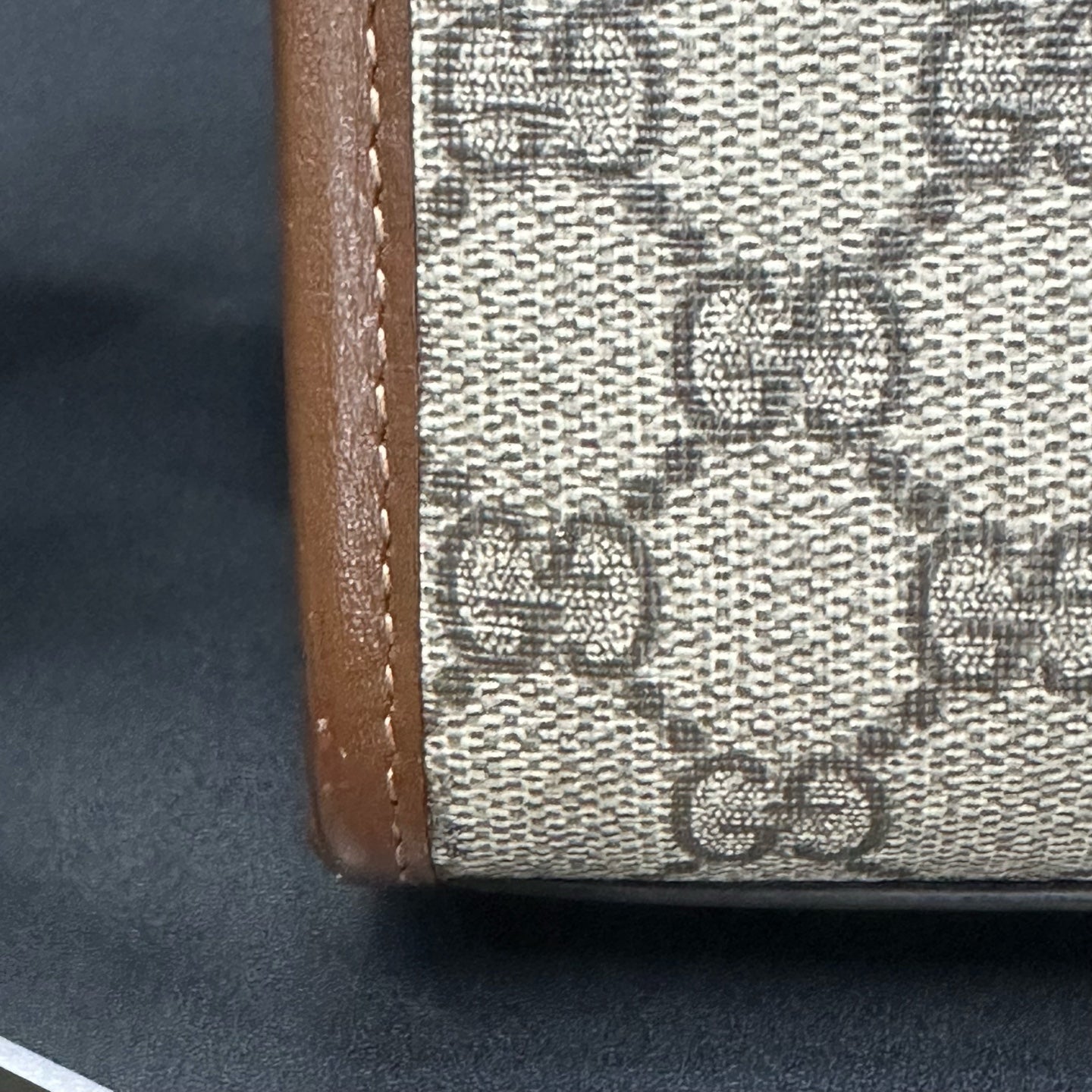 Gucci - Other - Cloth - Beige - (mini)