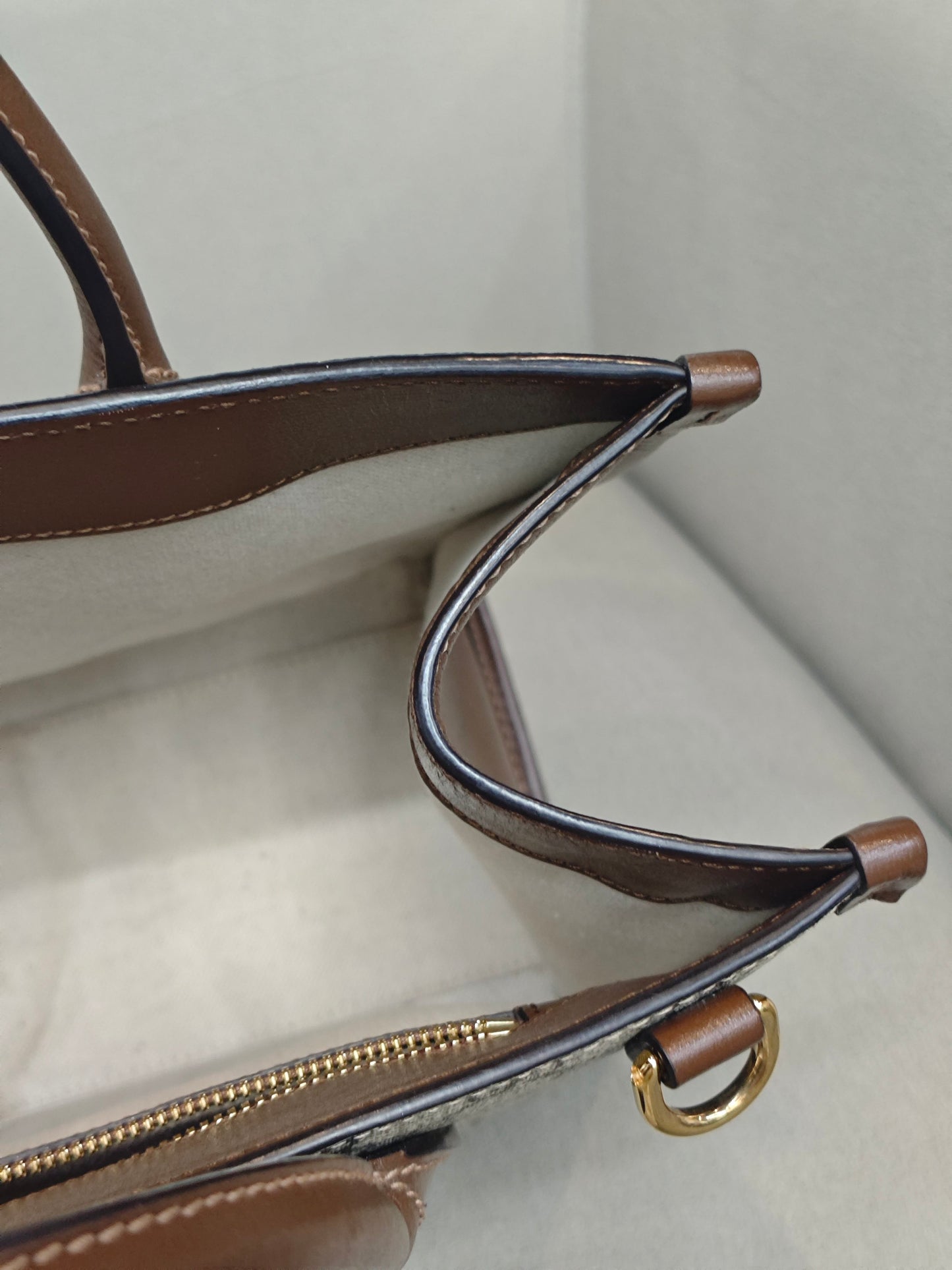Gucci - Other - Cloth - Beige - (Small)