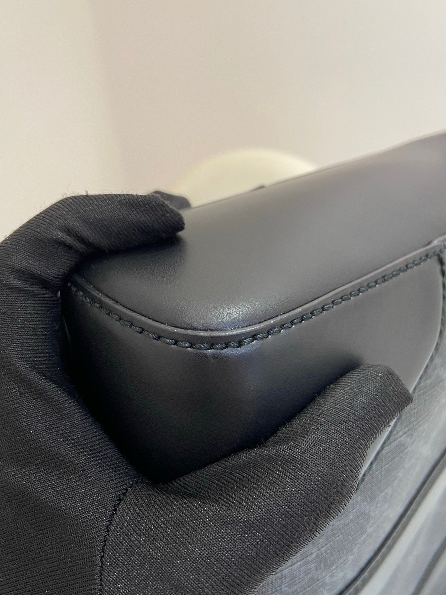 Gucci - Other - Cloth - Black - (medium)
