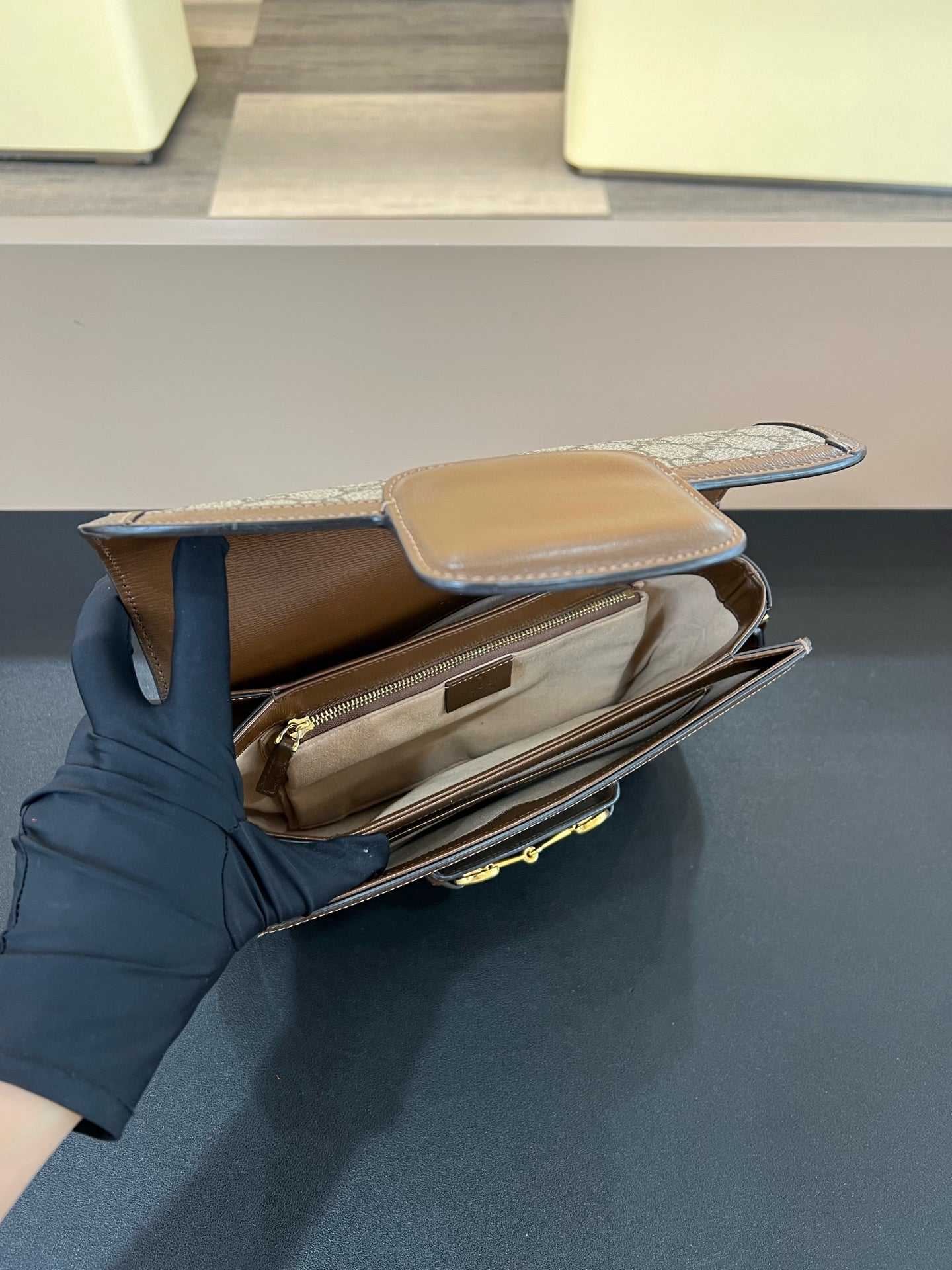 Gucci - Other - Cloth - Brown - (medium)