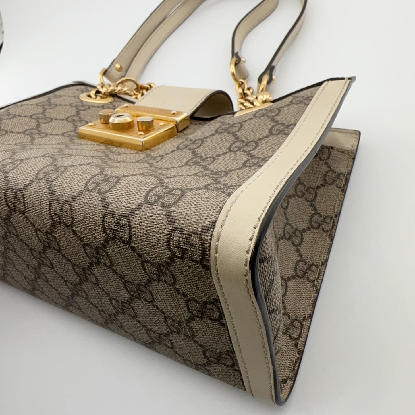 Gucci - Other - Cloth - White - (medium)