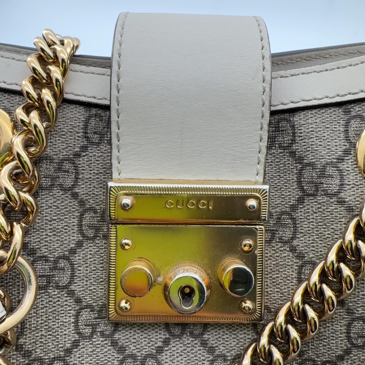 Gucci - Other - Cloth - White - (medium)