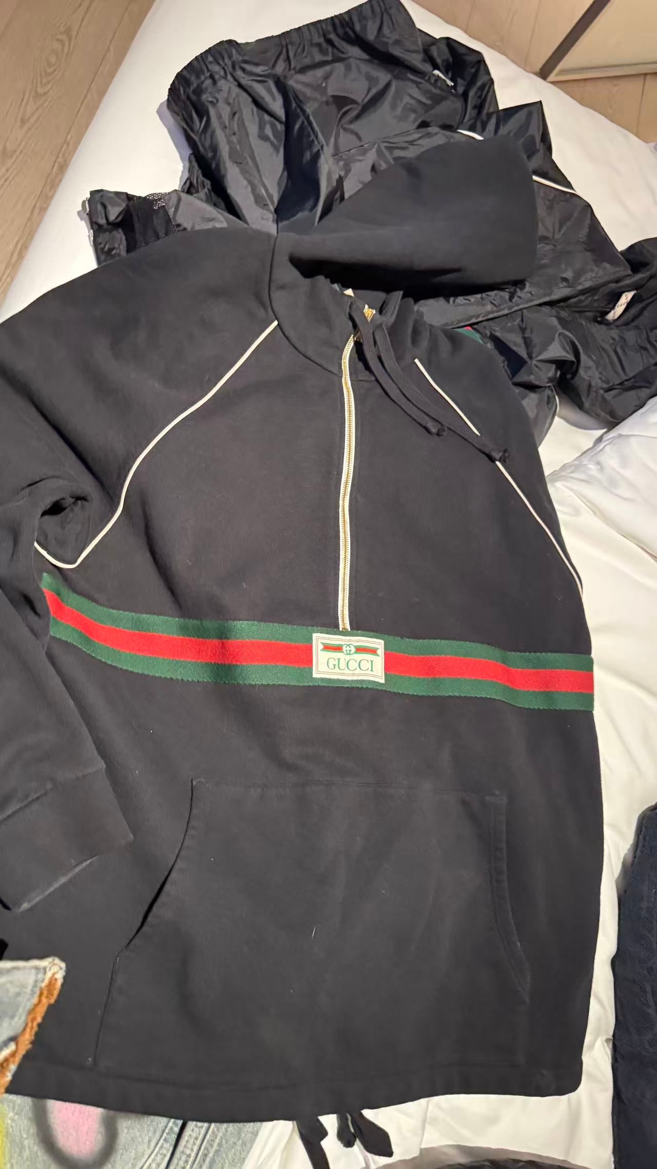 Gucci - Other - Cotton - Black - (L)