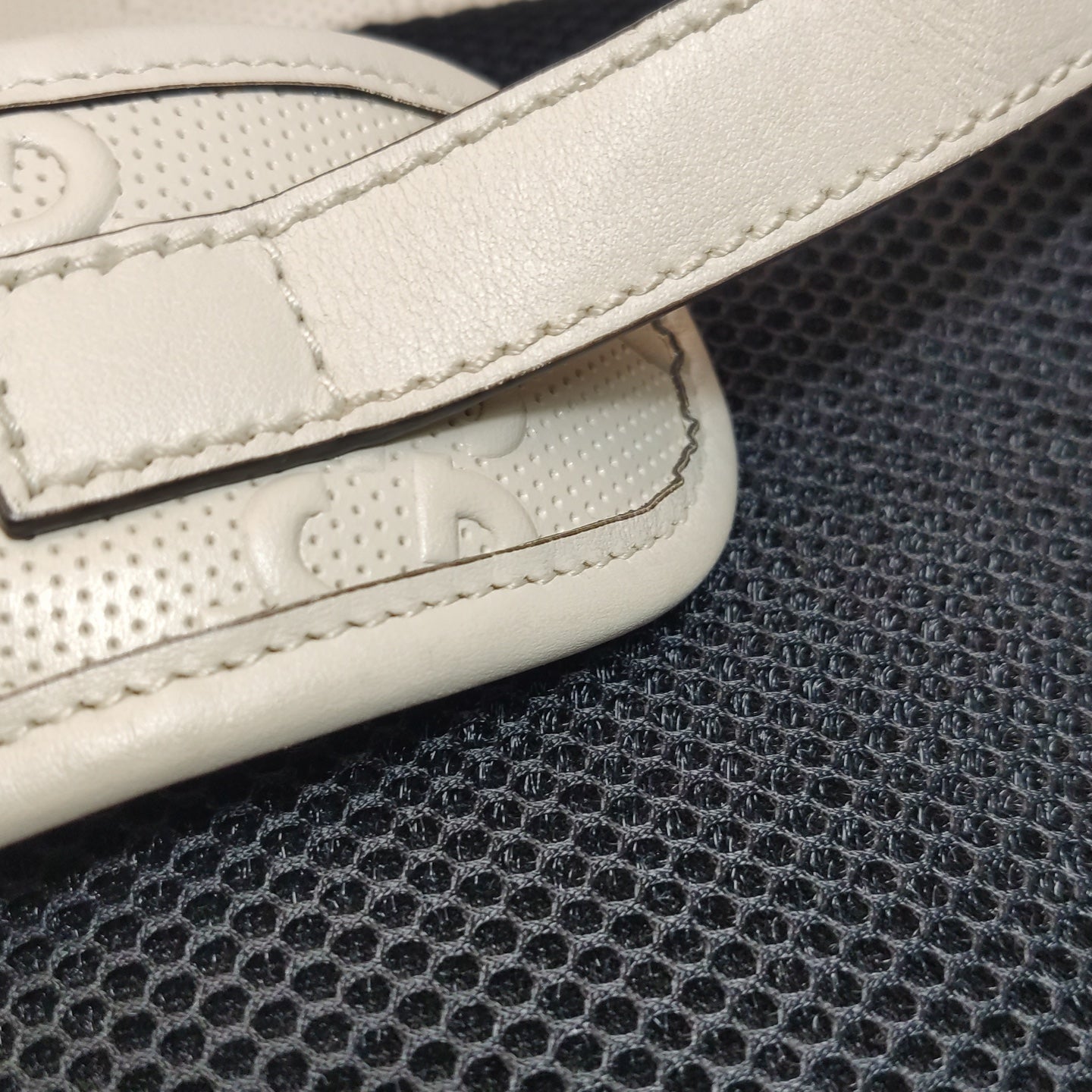 Gucci - Other - Leather - Beige - (medium)