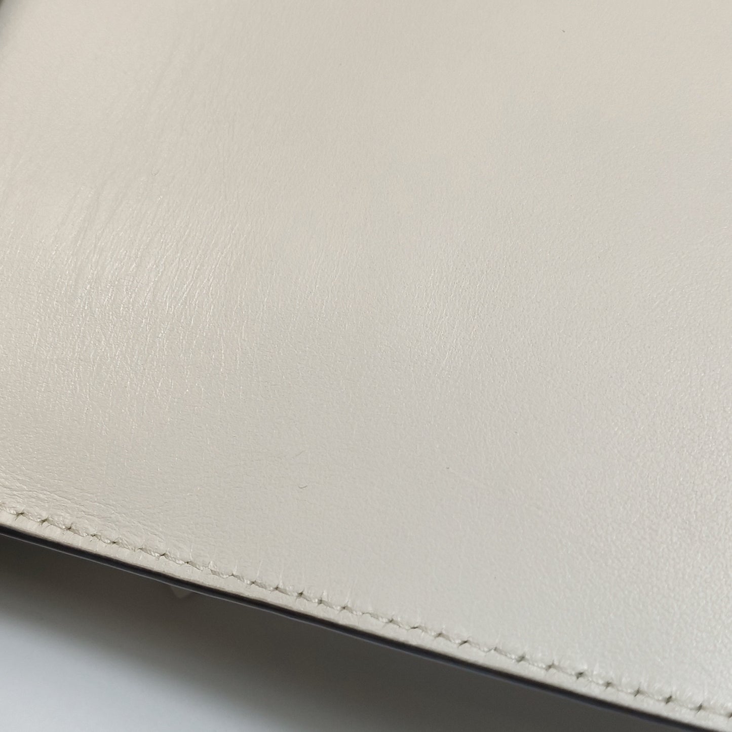 Gucci - Other - Leather - Beige - (medium)