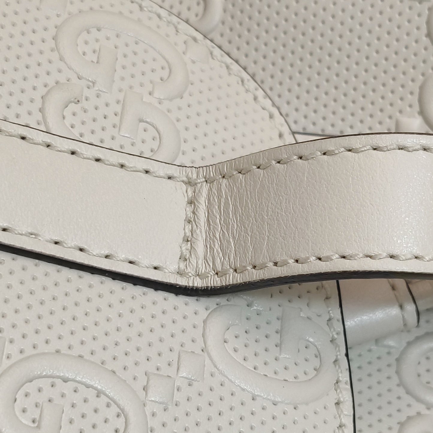 Gucci - Other - Leather - Beige - (medium)