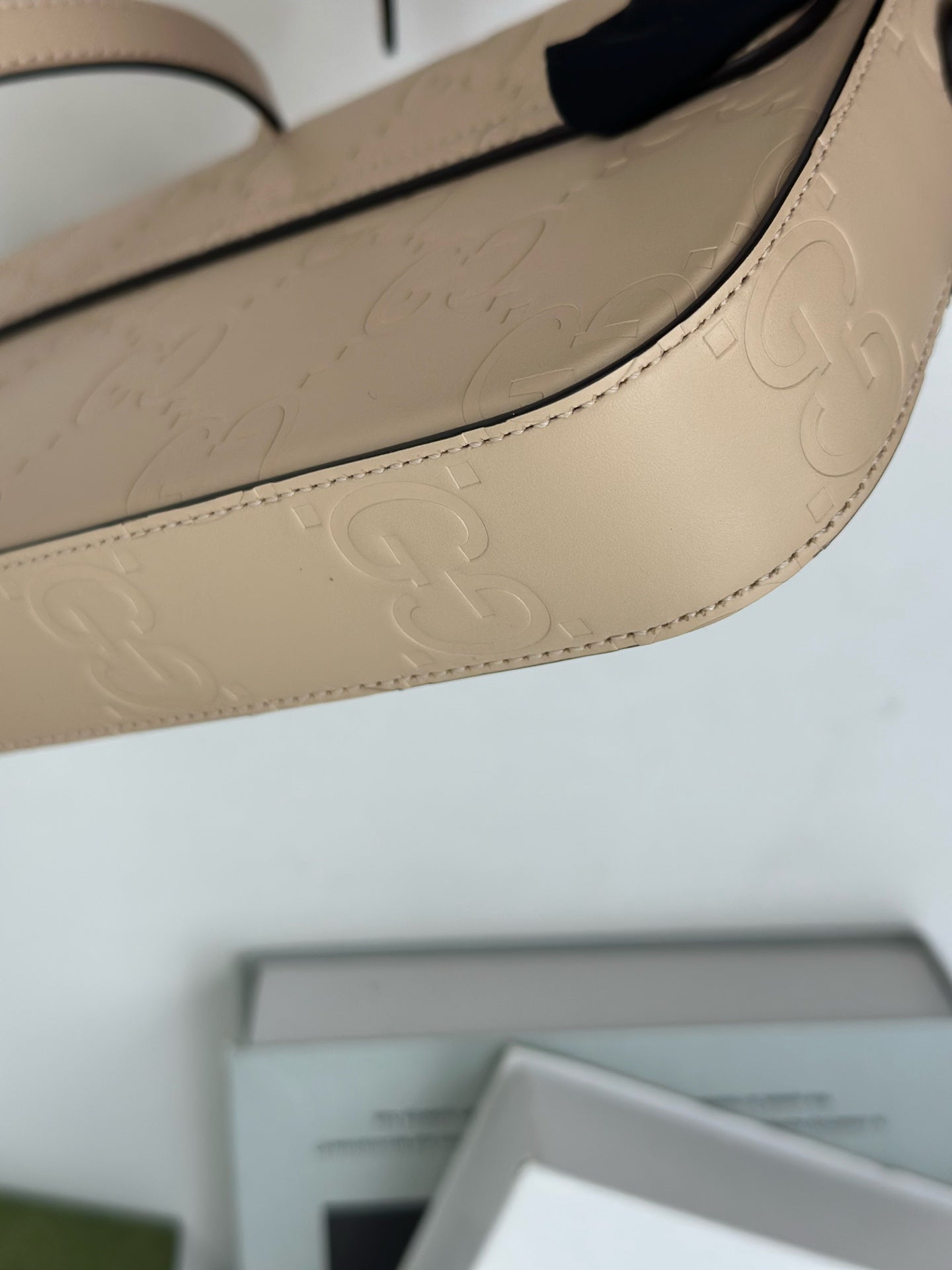 Gucci - Other - Leather - Beige - (mini)