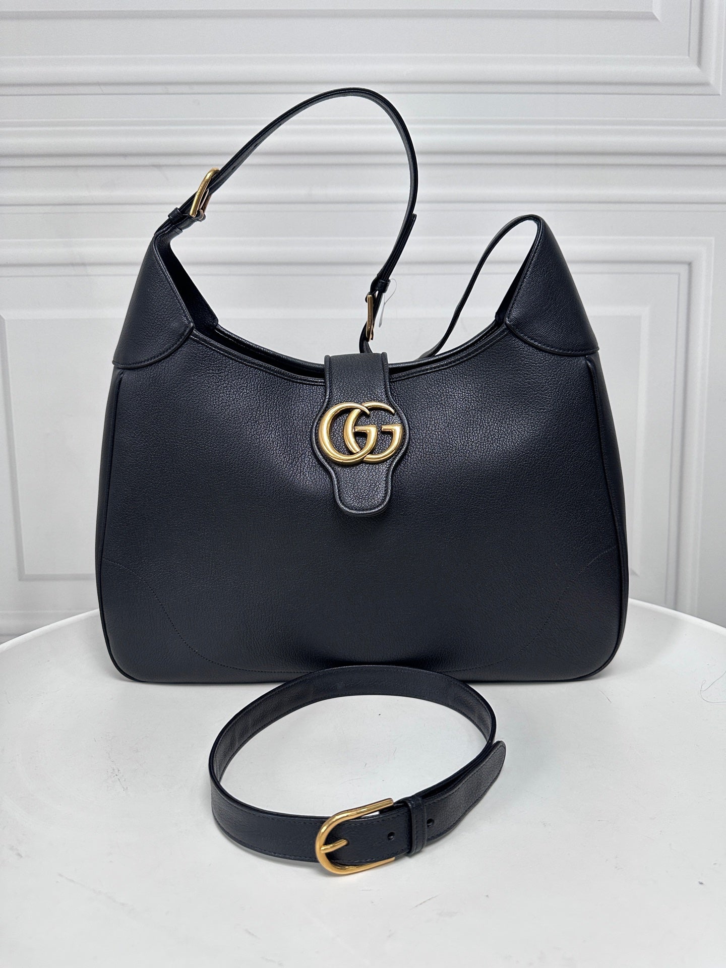 Gucci - Other - Leather - Black - (large)