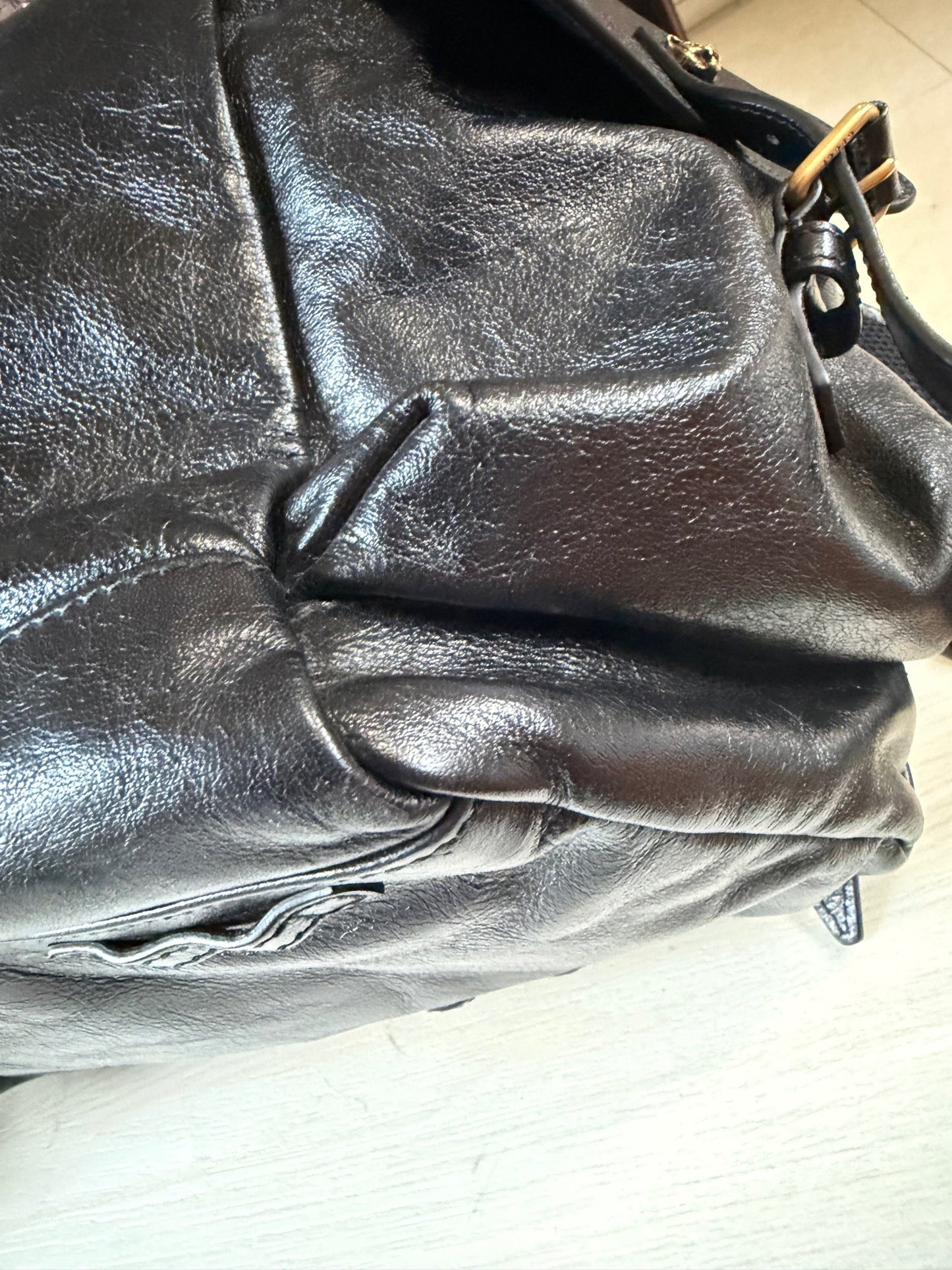 Gucci - Other - Leather - Black - (large)