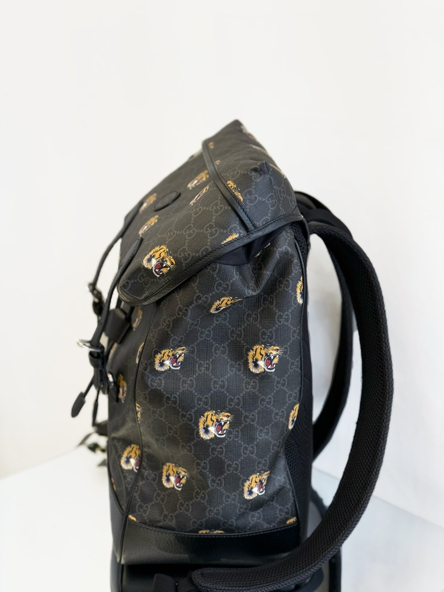 Gucci - Other - Leather - Black - (medium)