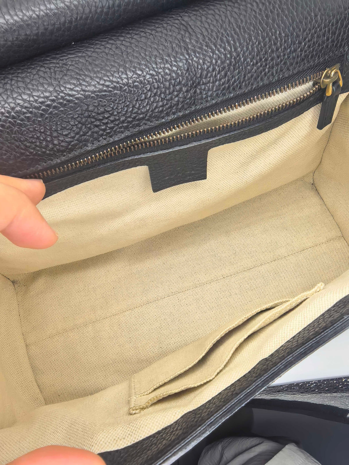Gucci - Other - Leather - Black - (medium)