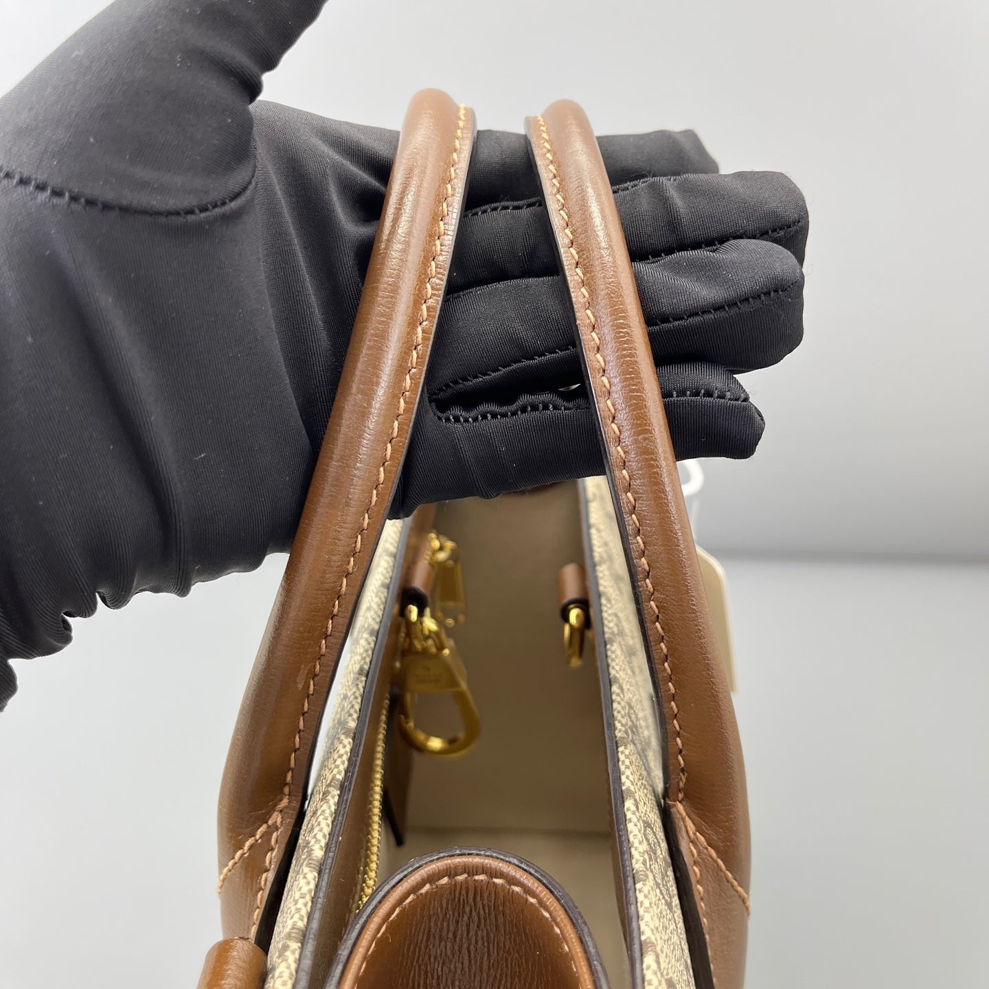 Gucci - Other - Leather - Brown - (medium)