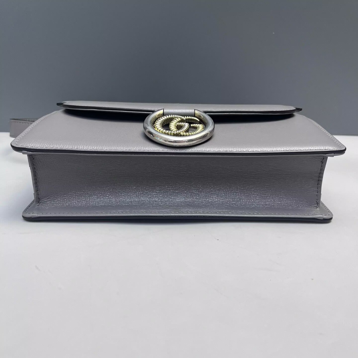 Gucci - Other - Leather - Grey - (Small)