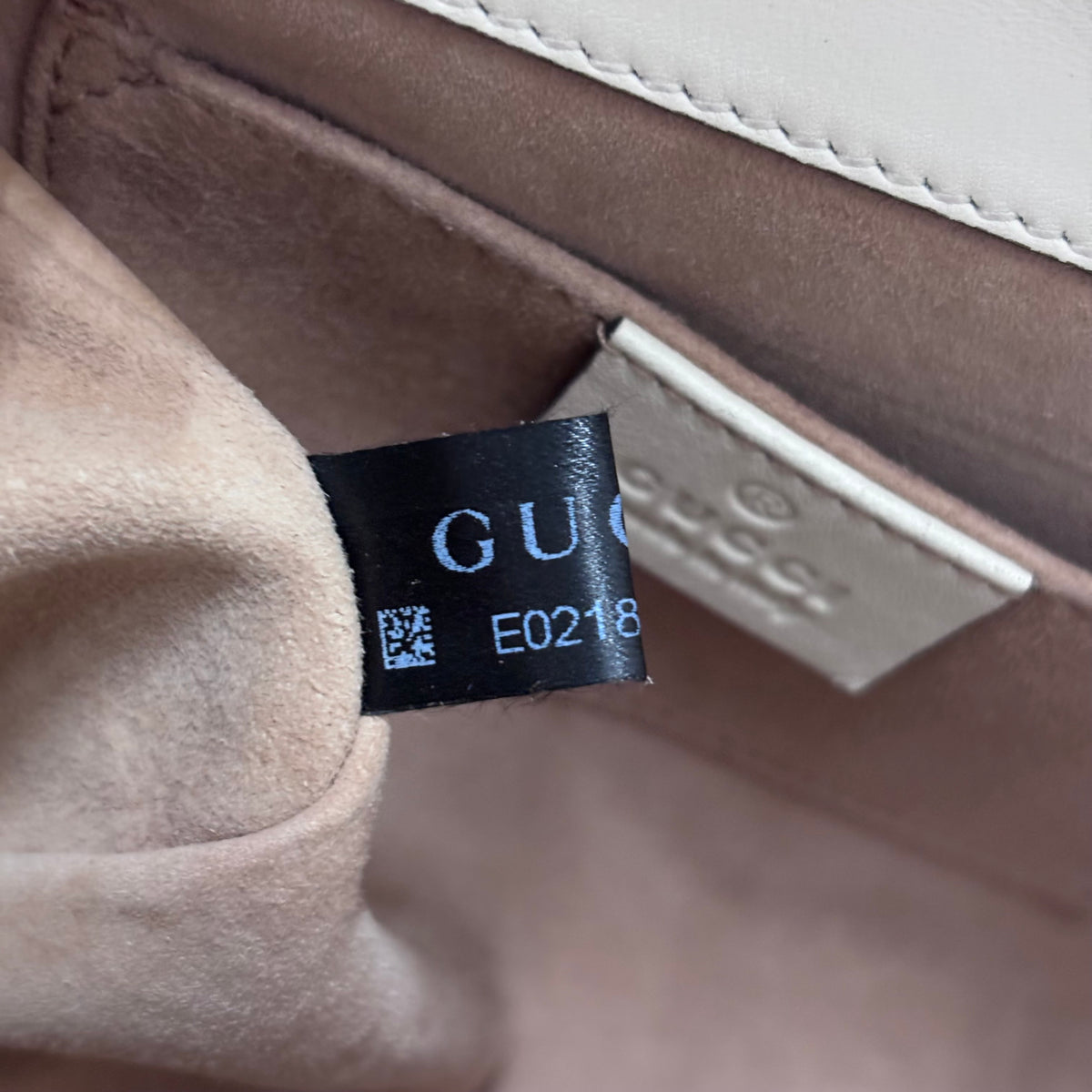 Gucci - Other - Leather - White - (medium)