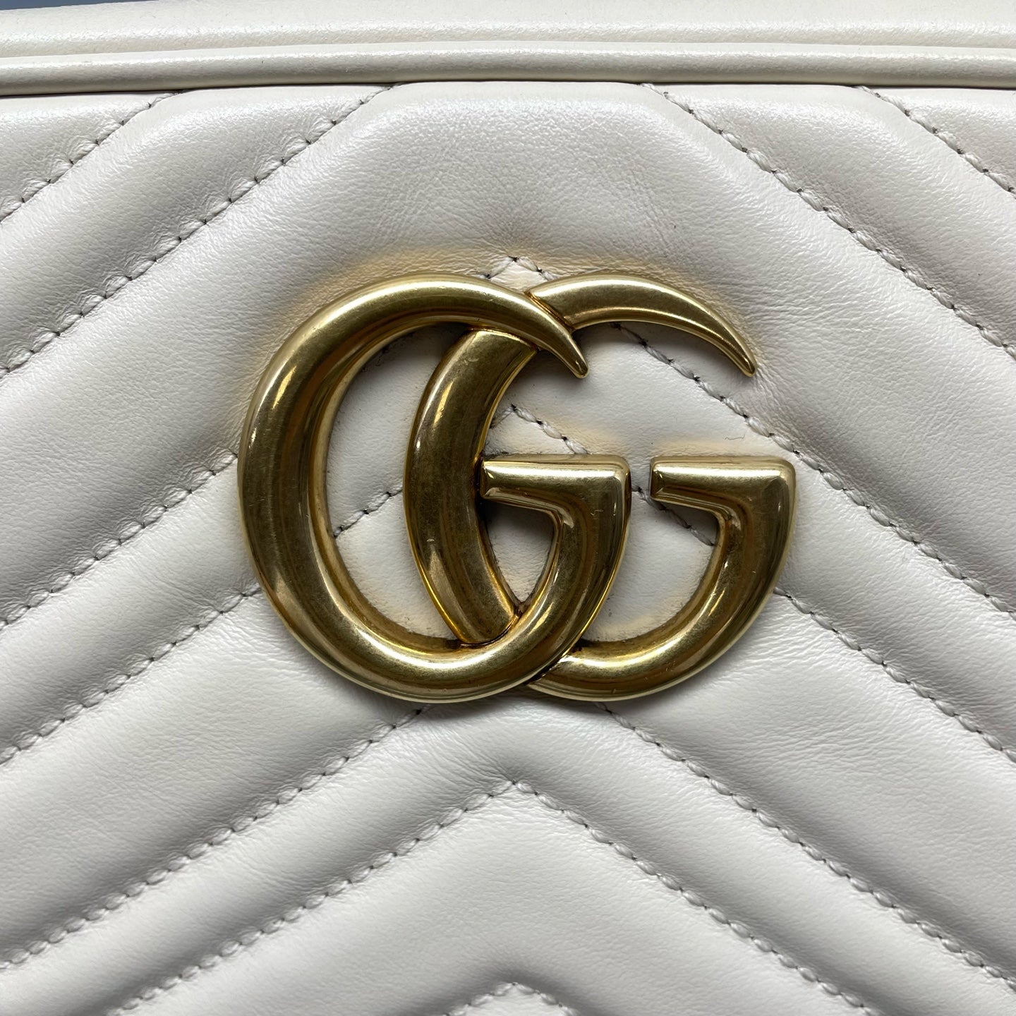 Gucci - Other - Leather - White - (Medium)