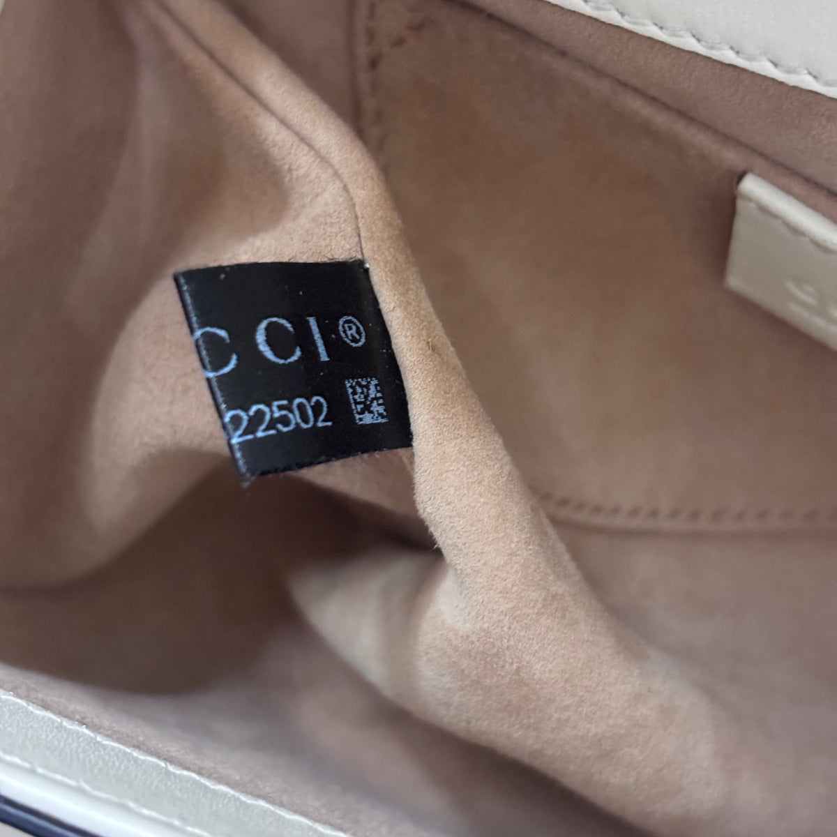 Gucci - Other - Leather - White - (medium)