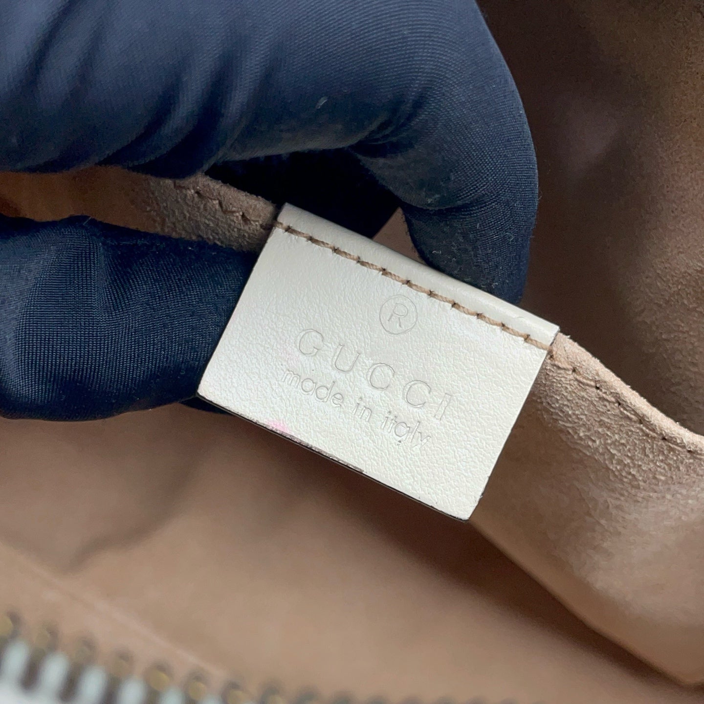 Gucci - Other - Leather - White - (Medium)
