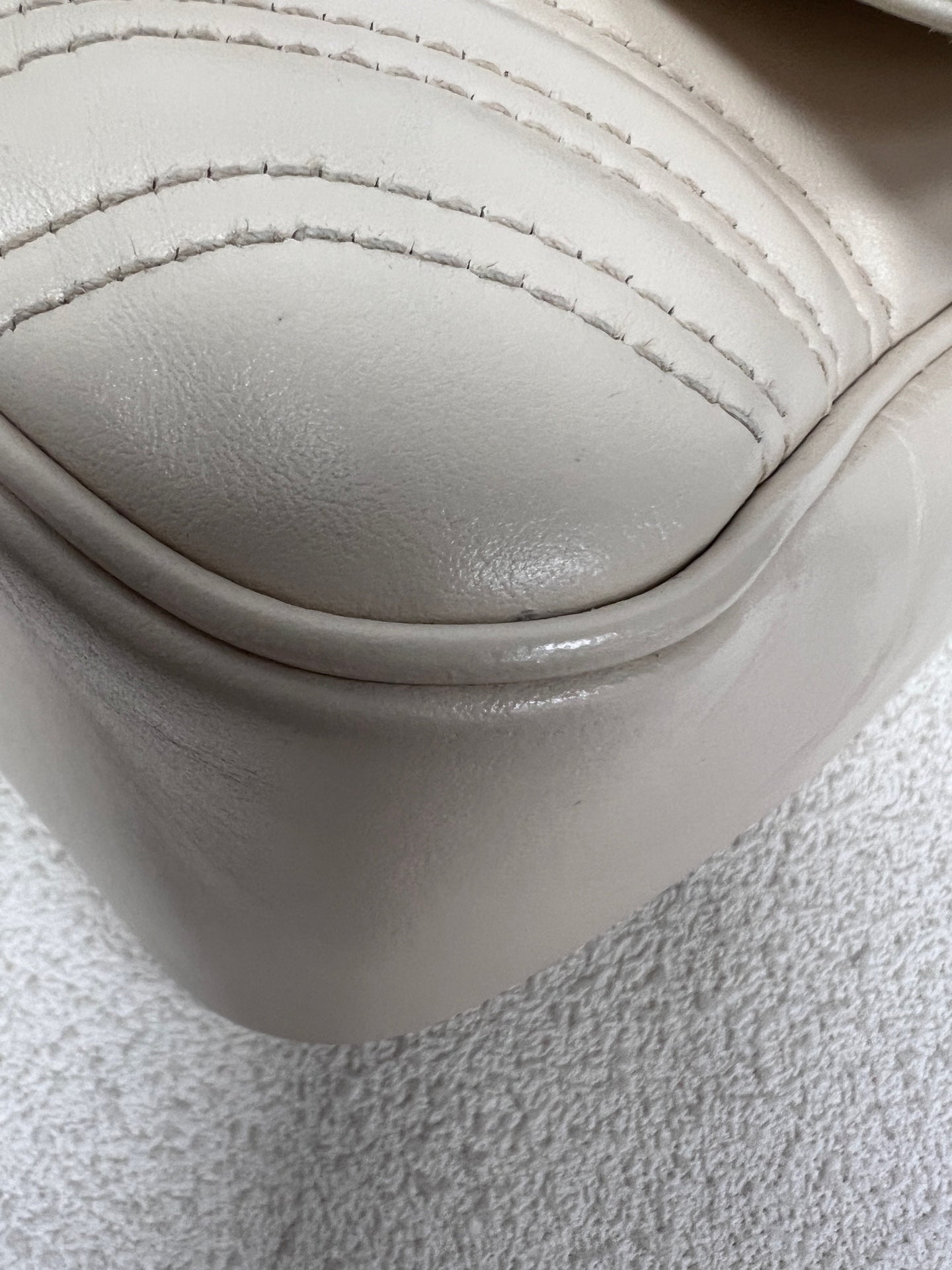 Gucci - Other - Leather - White - (mini)
