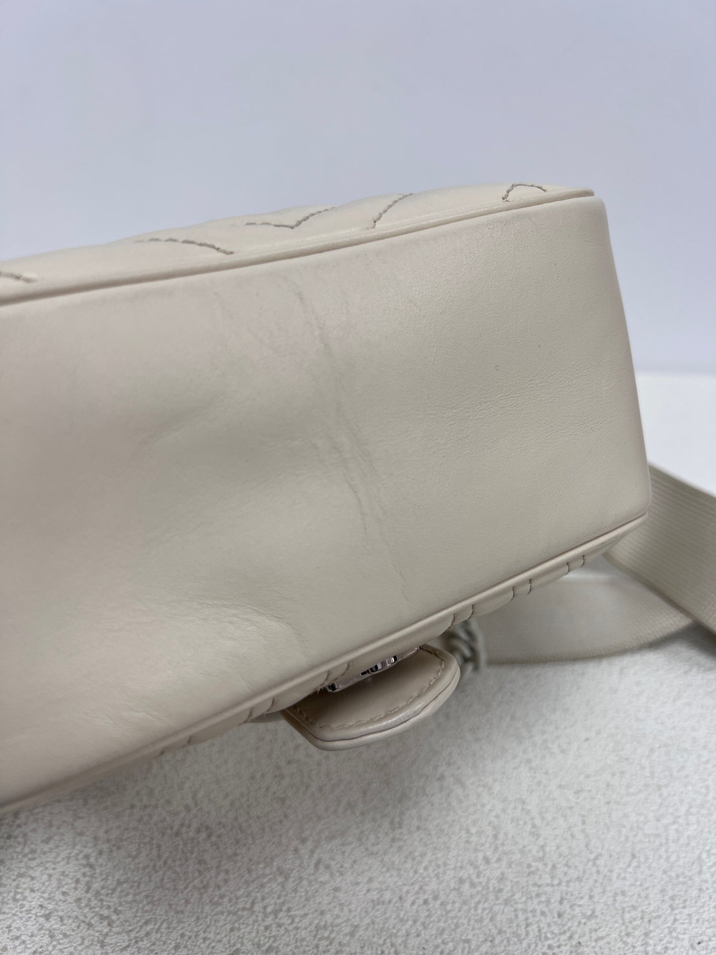 Gucci - Other - Leather - White - (mini)