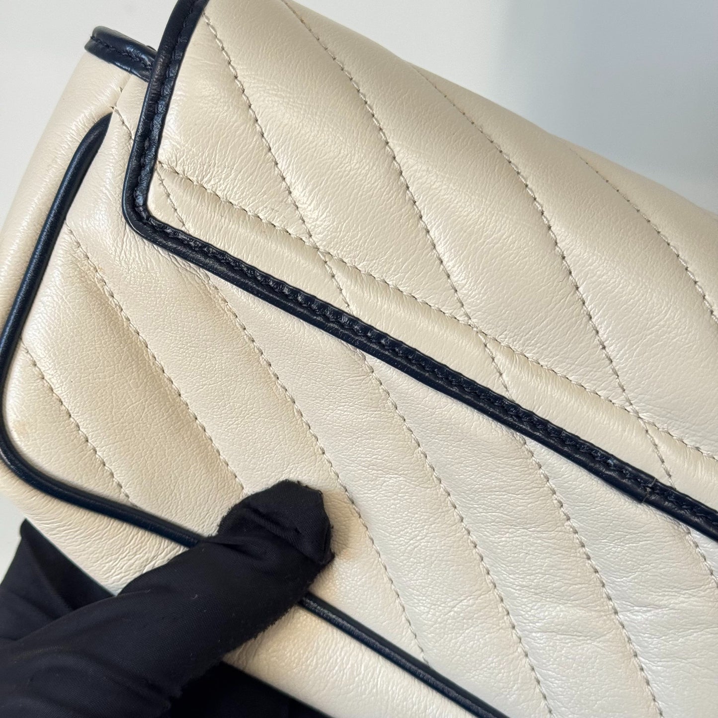 Gucci - Other - Leather - White - (mini)
