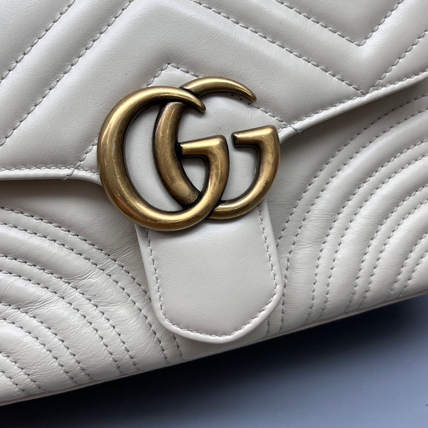 Gucci - Other - Leather - White - (small)