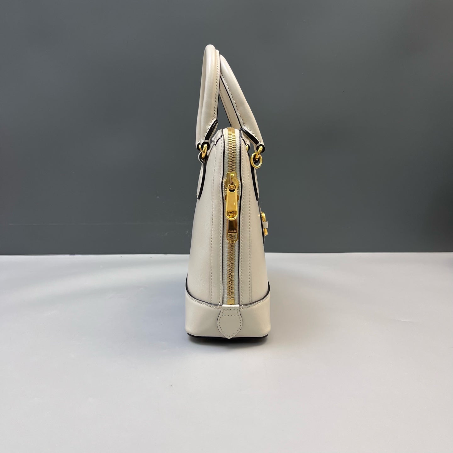 Gucci - Other - Leather - White - (small)