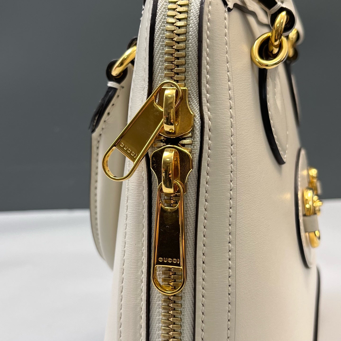 Gucci - Other - Leather - White - (small)
