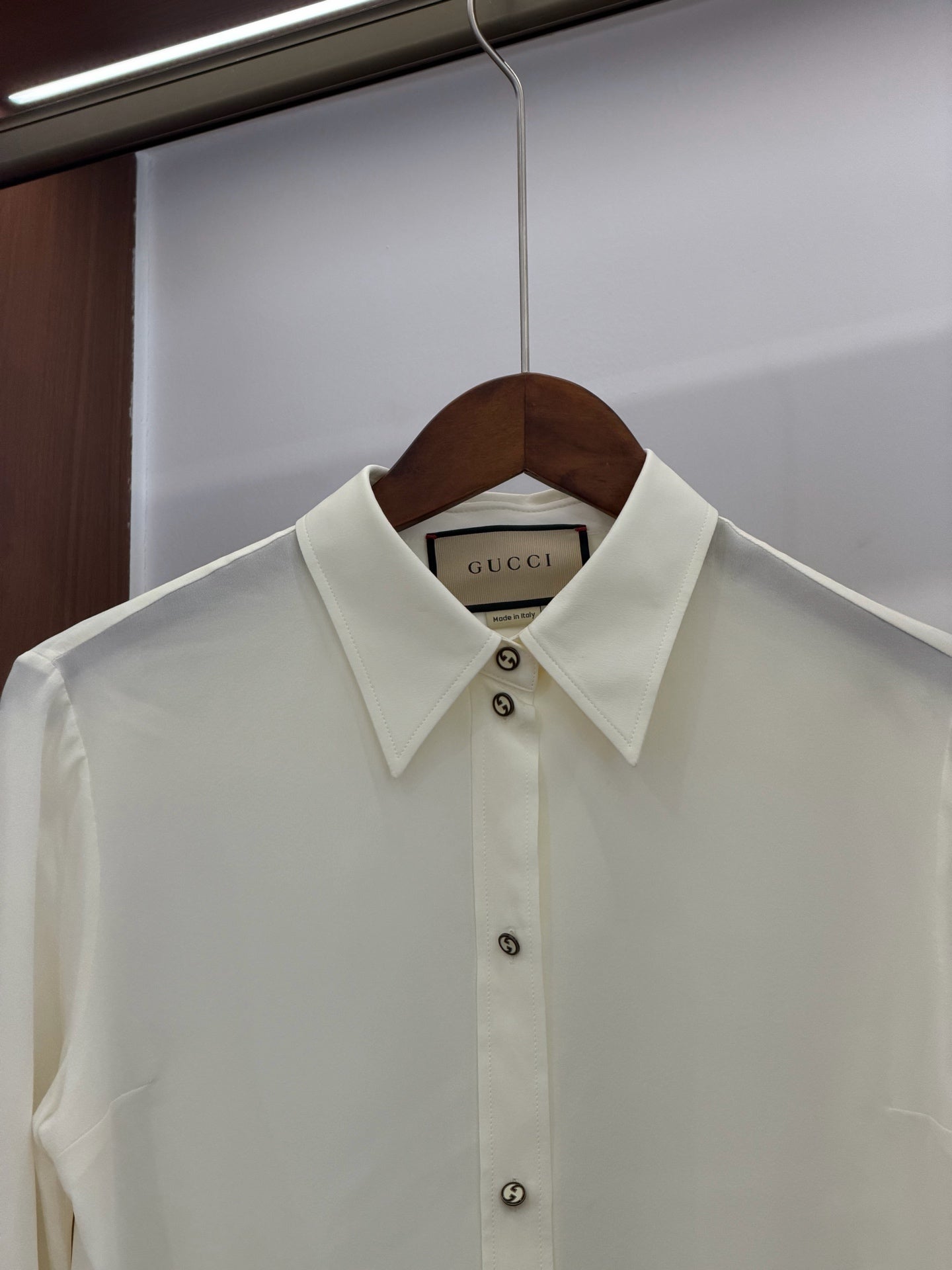 Gucci - Other - Silk - White - (40)