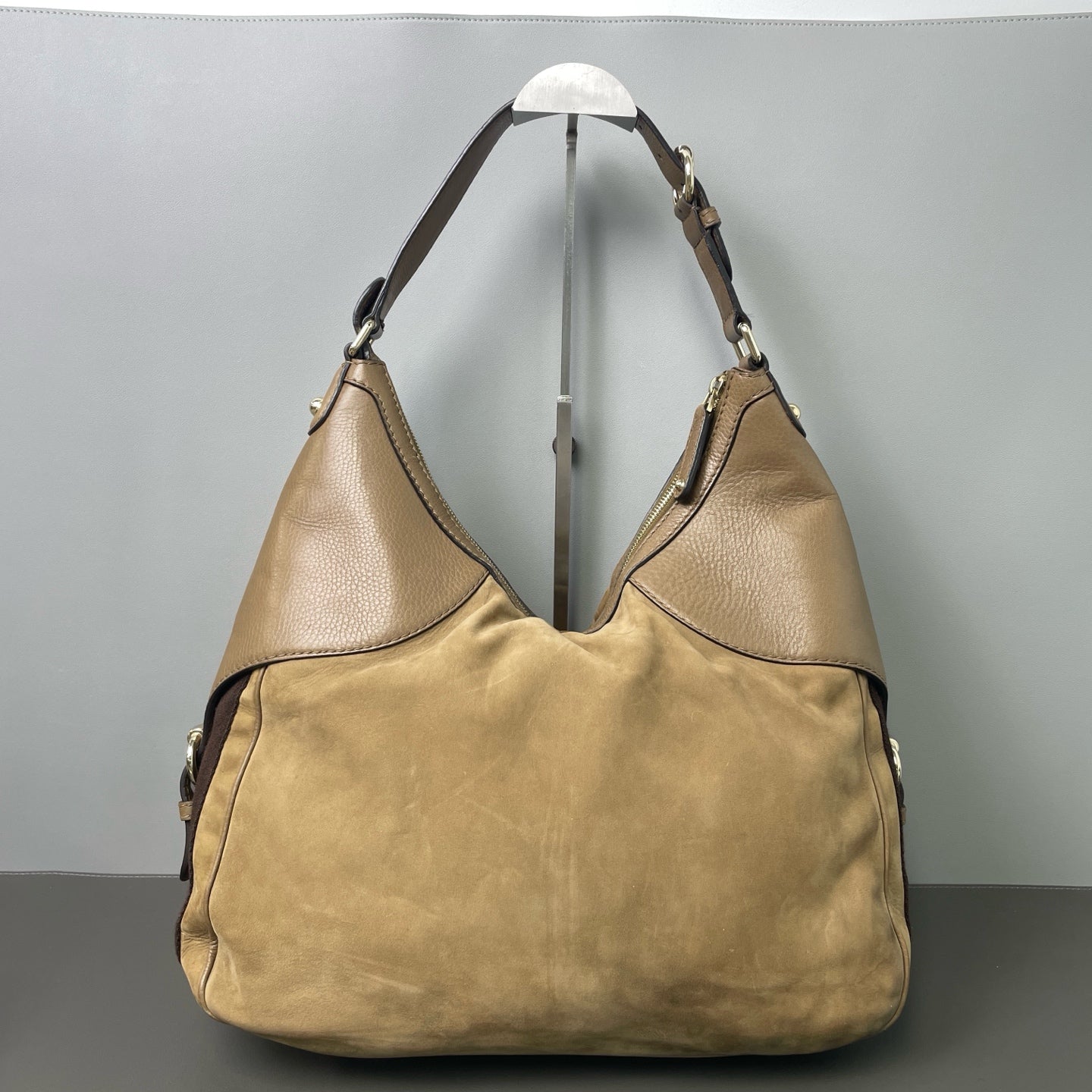 Gucci - Other - Suede - Brown - (medium)