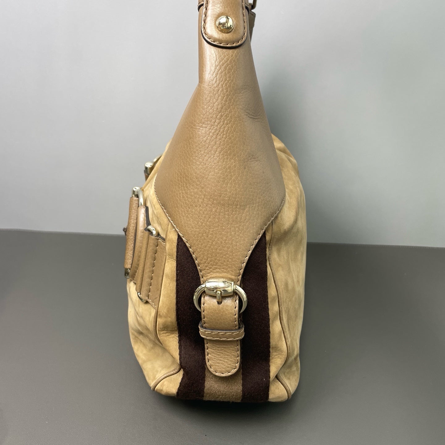 Gucci - Other - Suede - Brown - (medium)