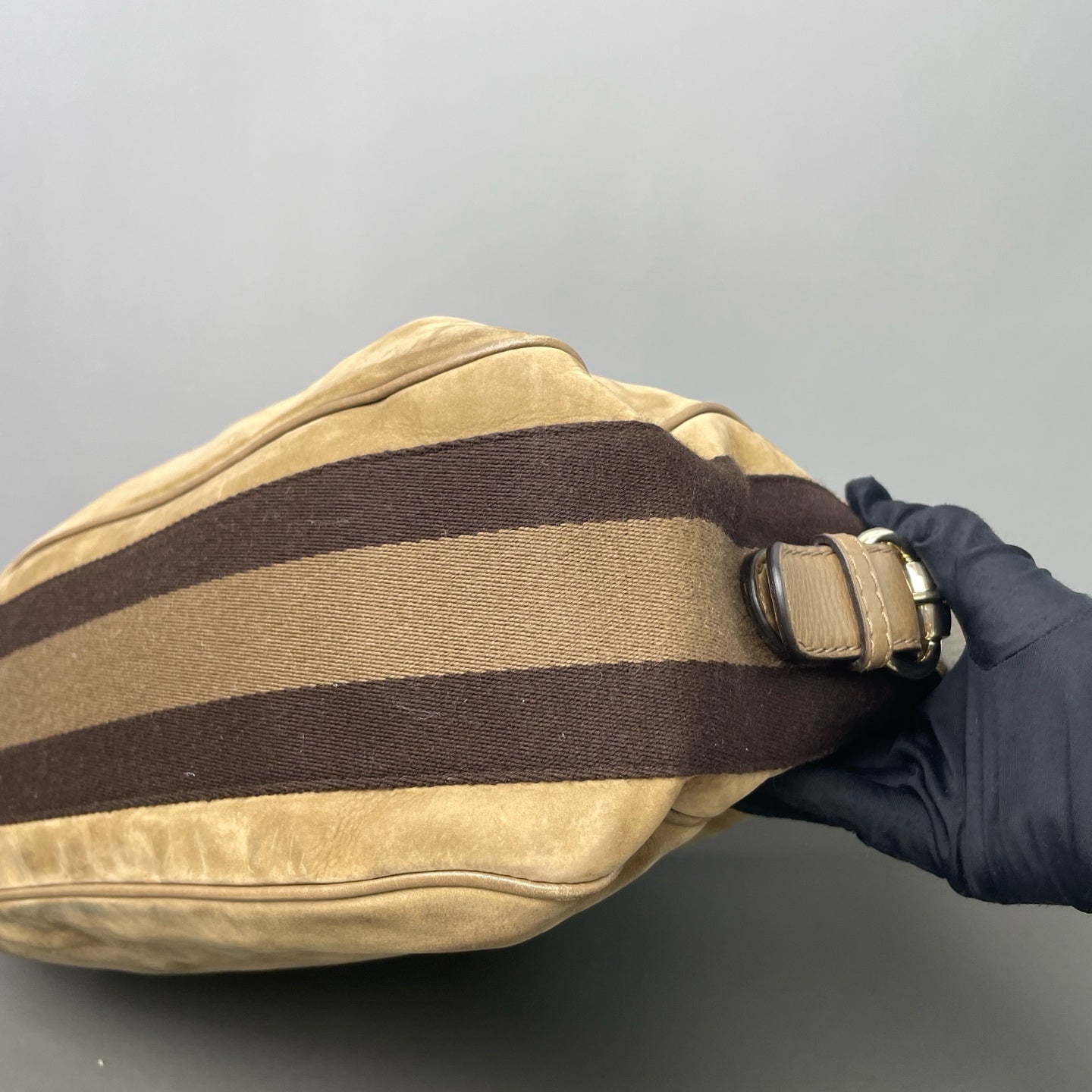 Gucci - Other - Suede - Brown - (medium)