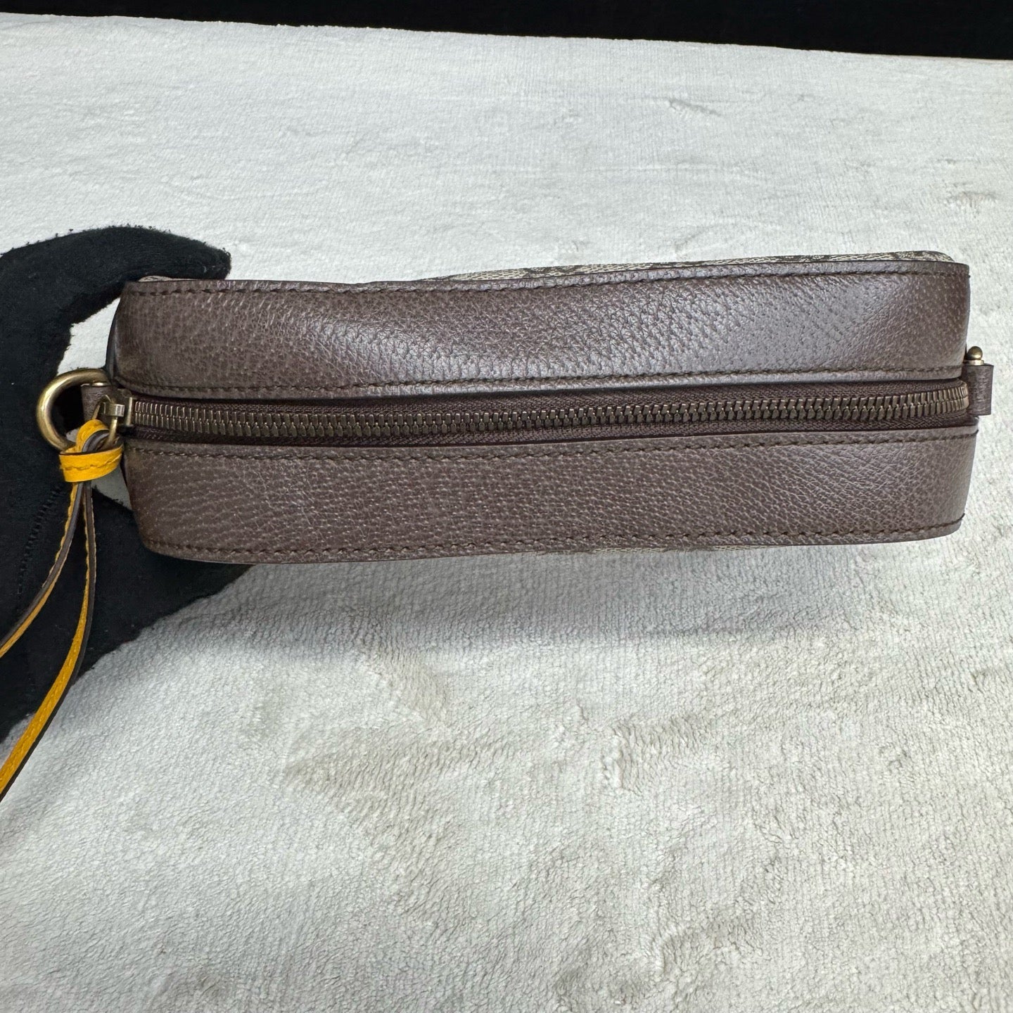 Gucci - Other - Synthetic - Beige - (small)