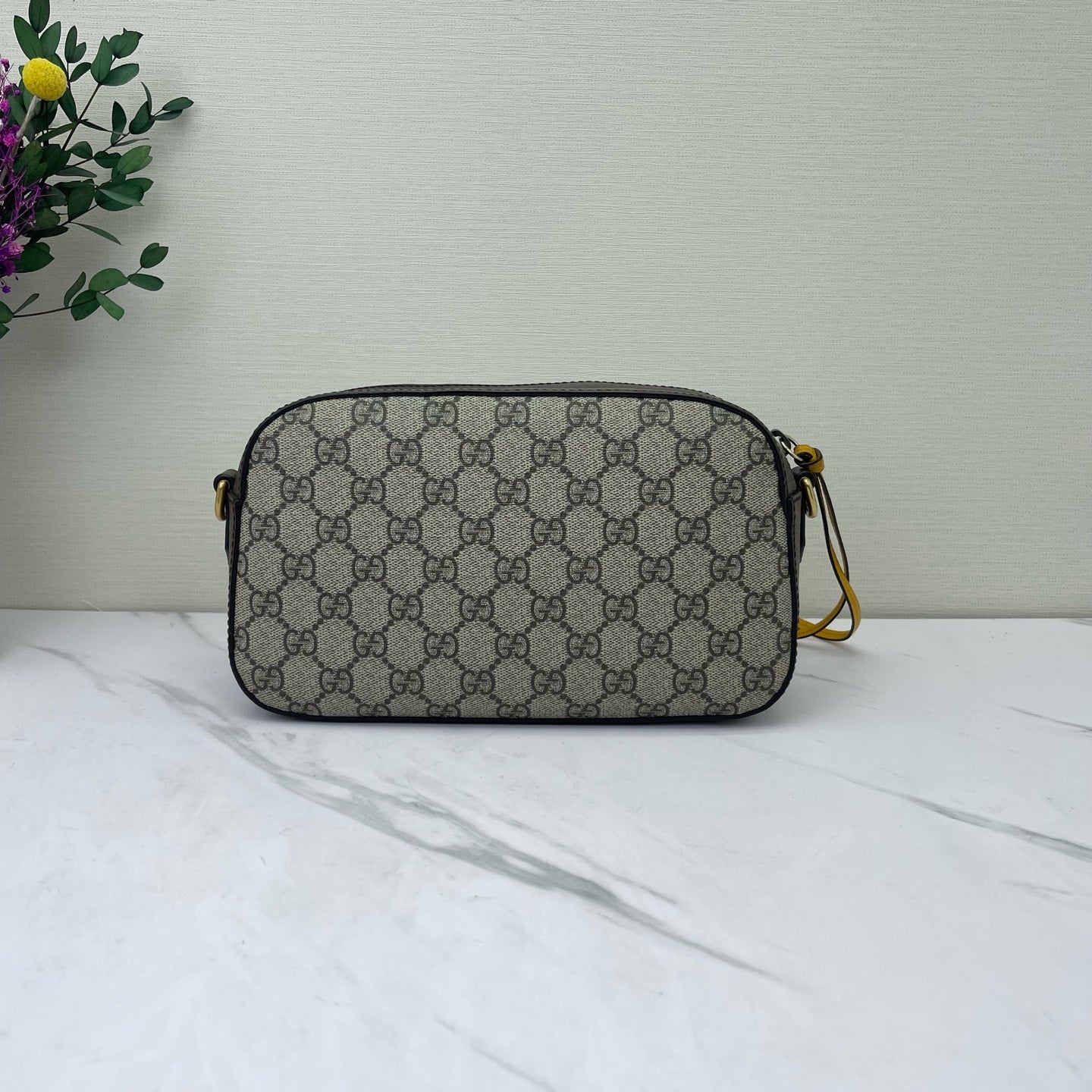 Gucci - Other - Synthetic - Beige - (small)