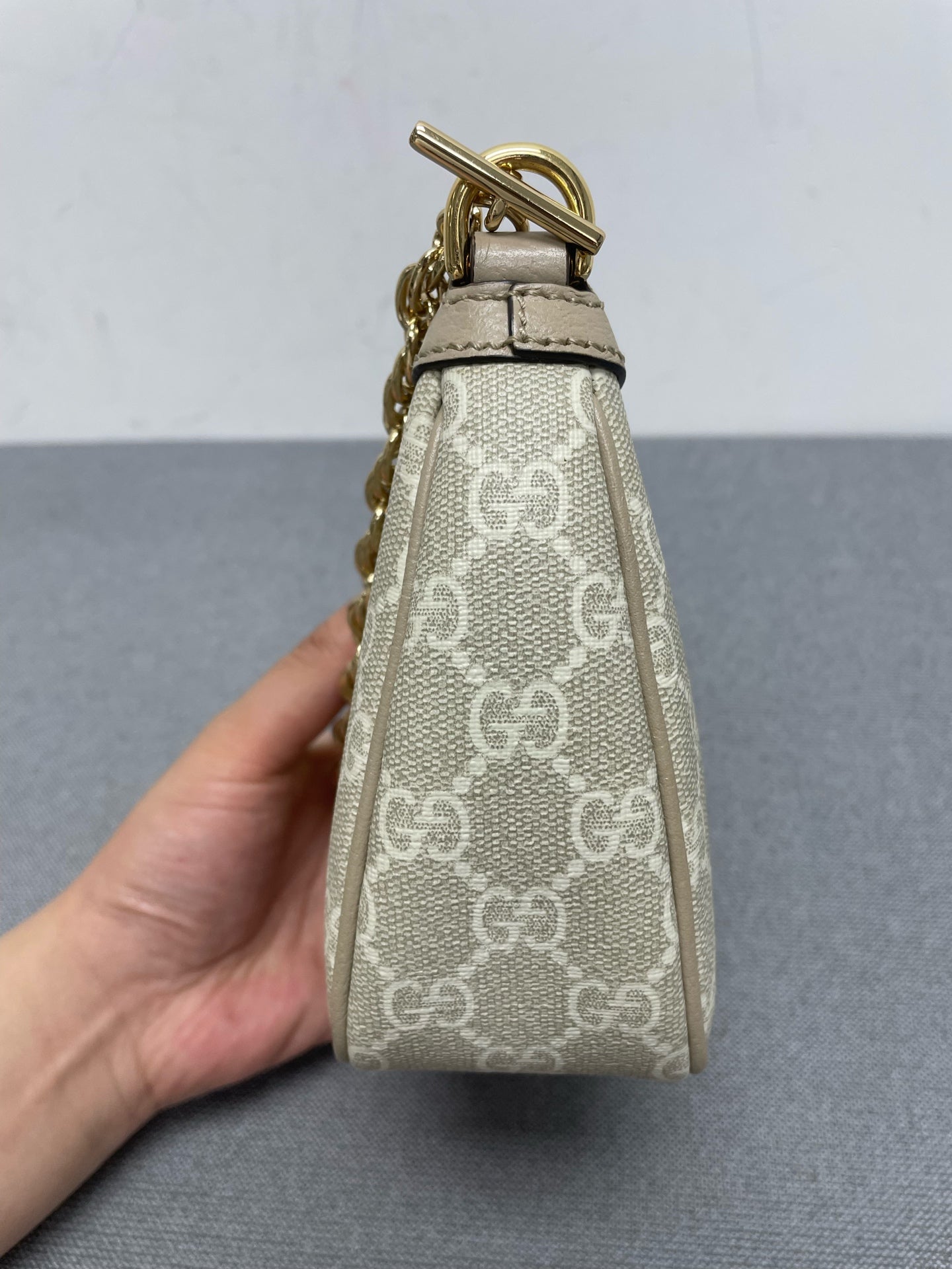 Gucci - Other - Synthetic - Beige - (small)