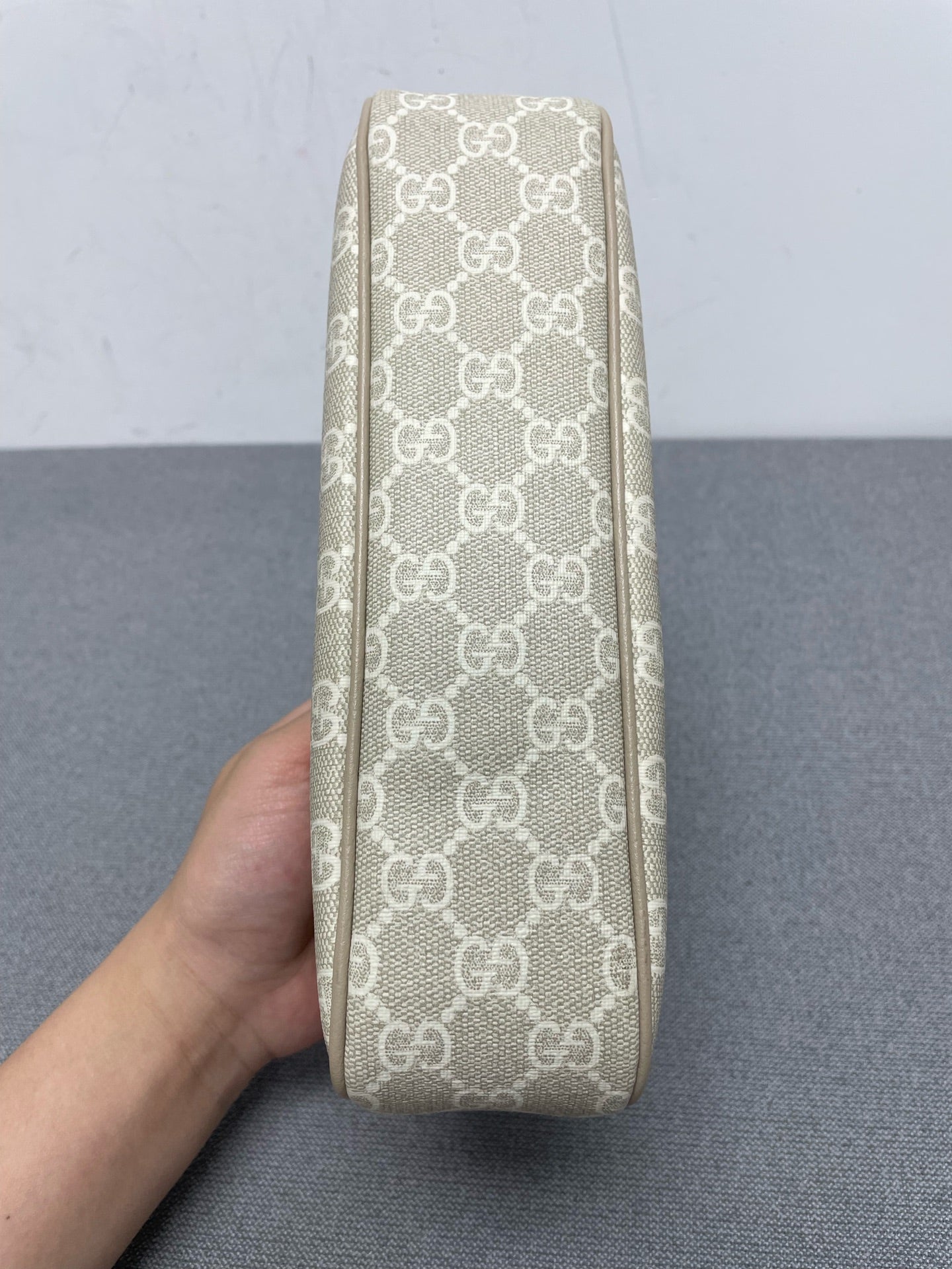Gucci - Other - Synthetic - Beige - (small)