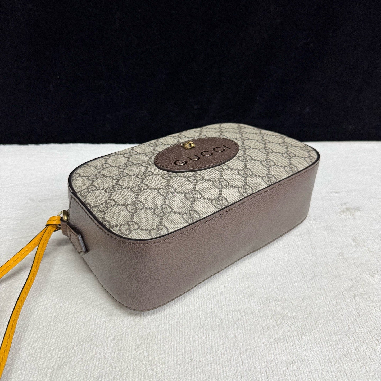 Gucci - Other - Synthetic - Beige - (small)