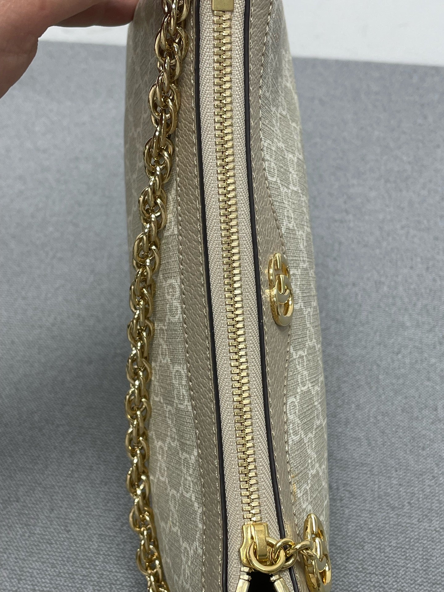 Gucci - Other - Synthetic - Beige - (small)