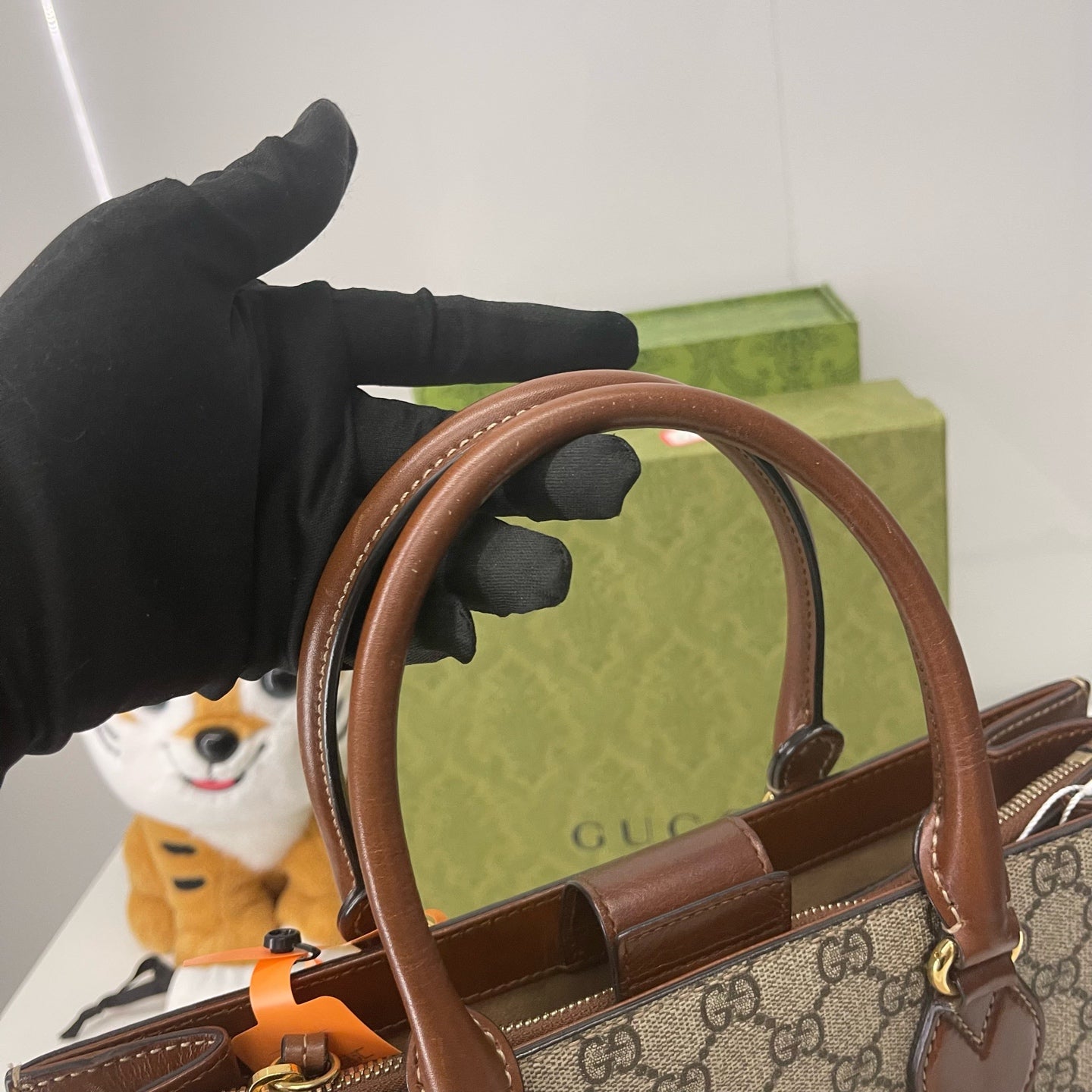 Gucci - Other - Synthetic - Beige - (small)