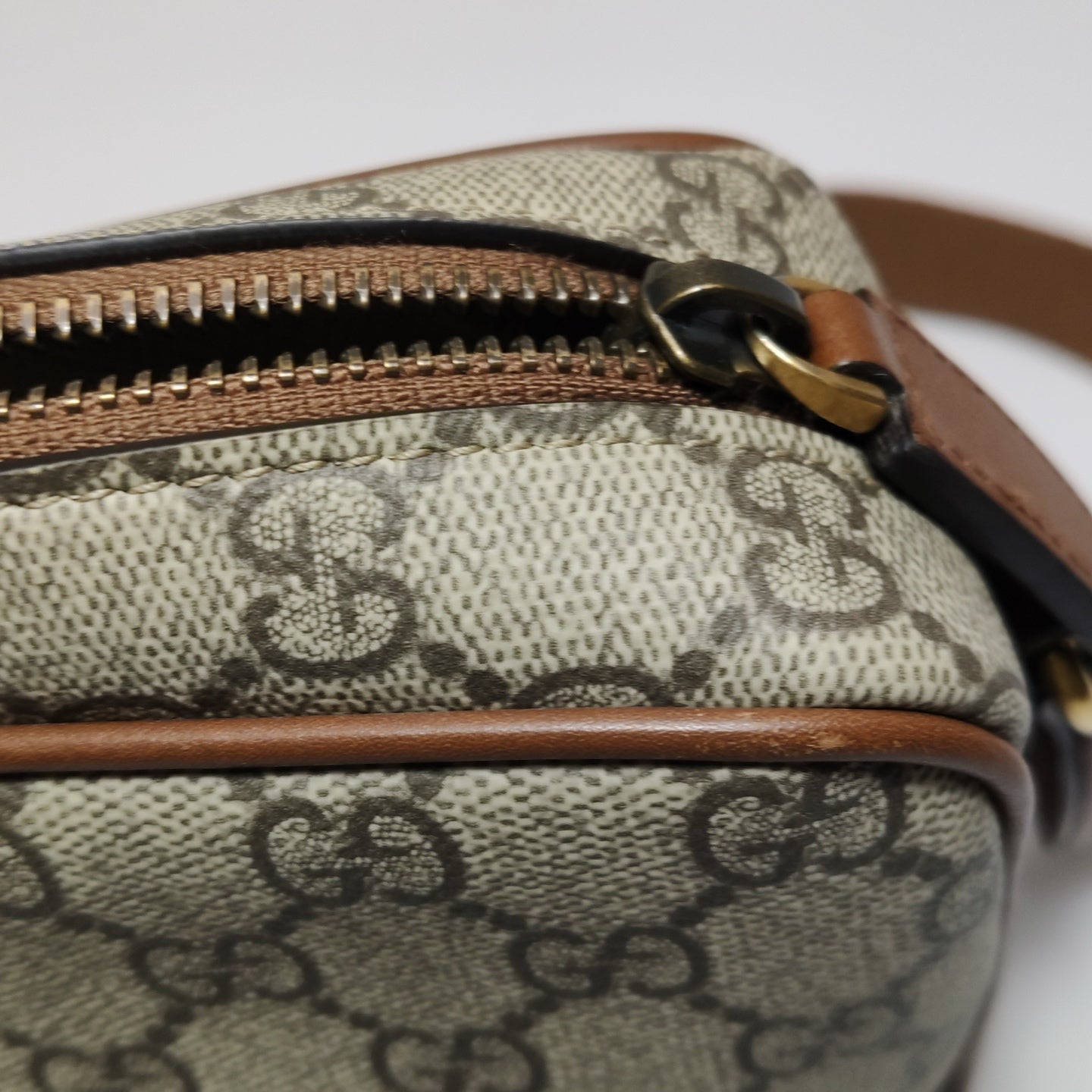 Gucci - Other - Synthetic - Beige - (small)