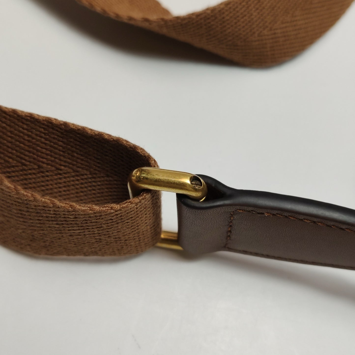 Gucci - Other - Synthetic - Beige - (small)
