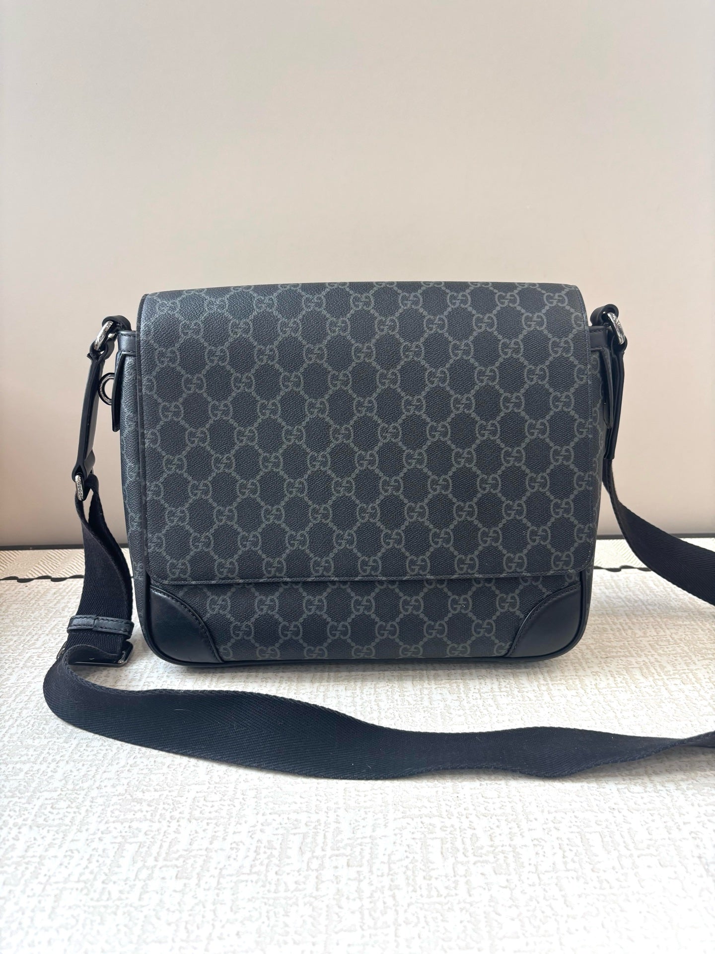 Gucci - Other - Synthetic - Black - (medium)