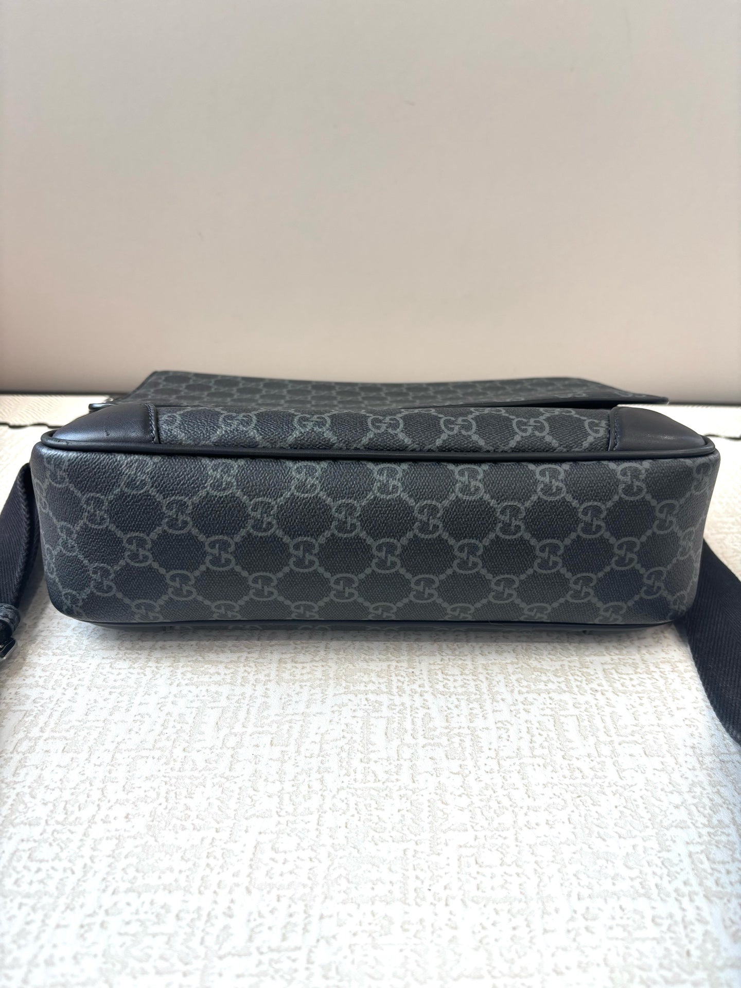 Gucci - Other - Synthetic - Black - (medium)