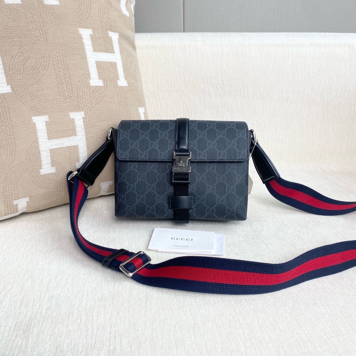 Gucci - Other - Synthetic - Black - (Small)