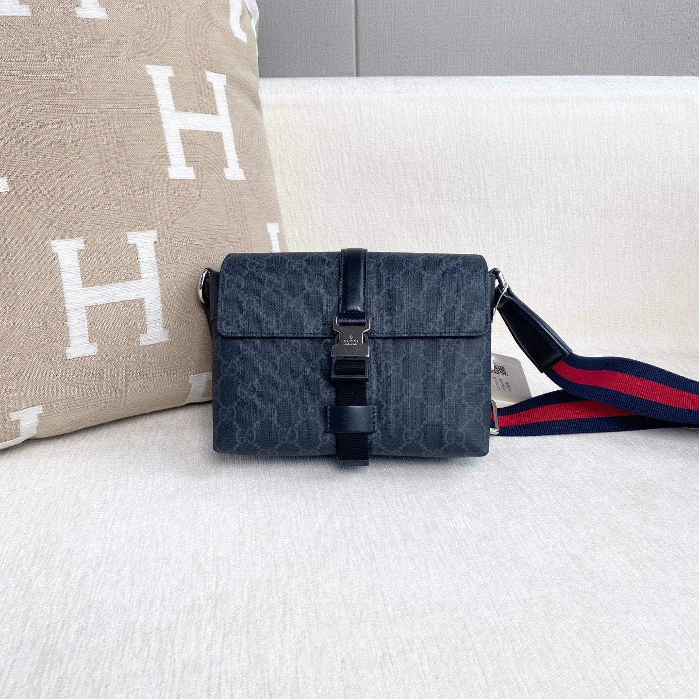 Gucci - Other - Synthetic - Black - (Small)