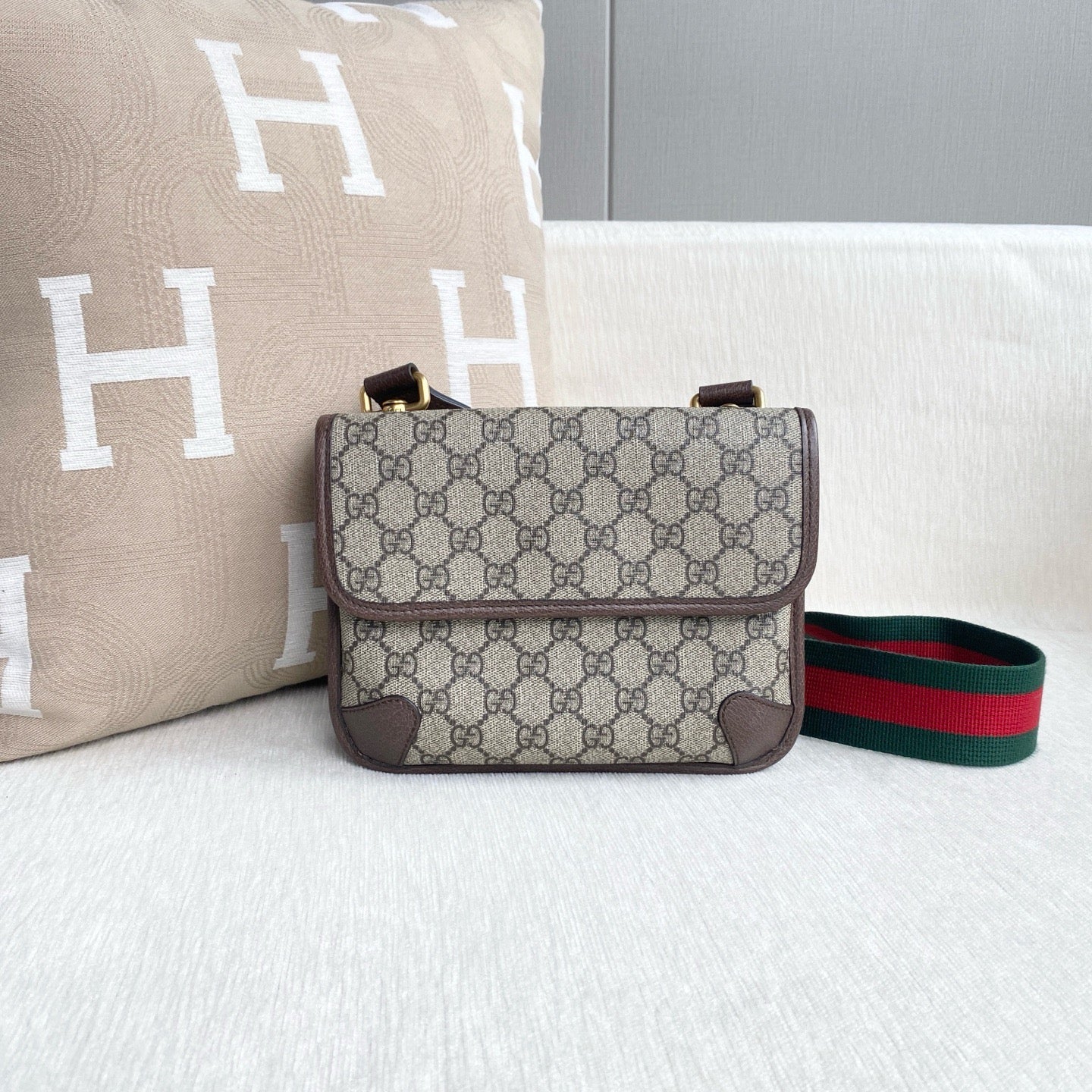 Gucci - Other - Synthetic - Brown - (small)