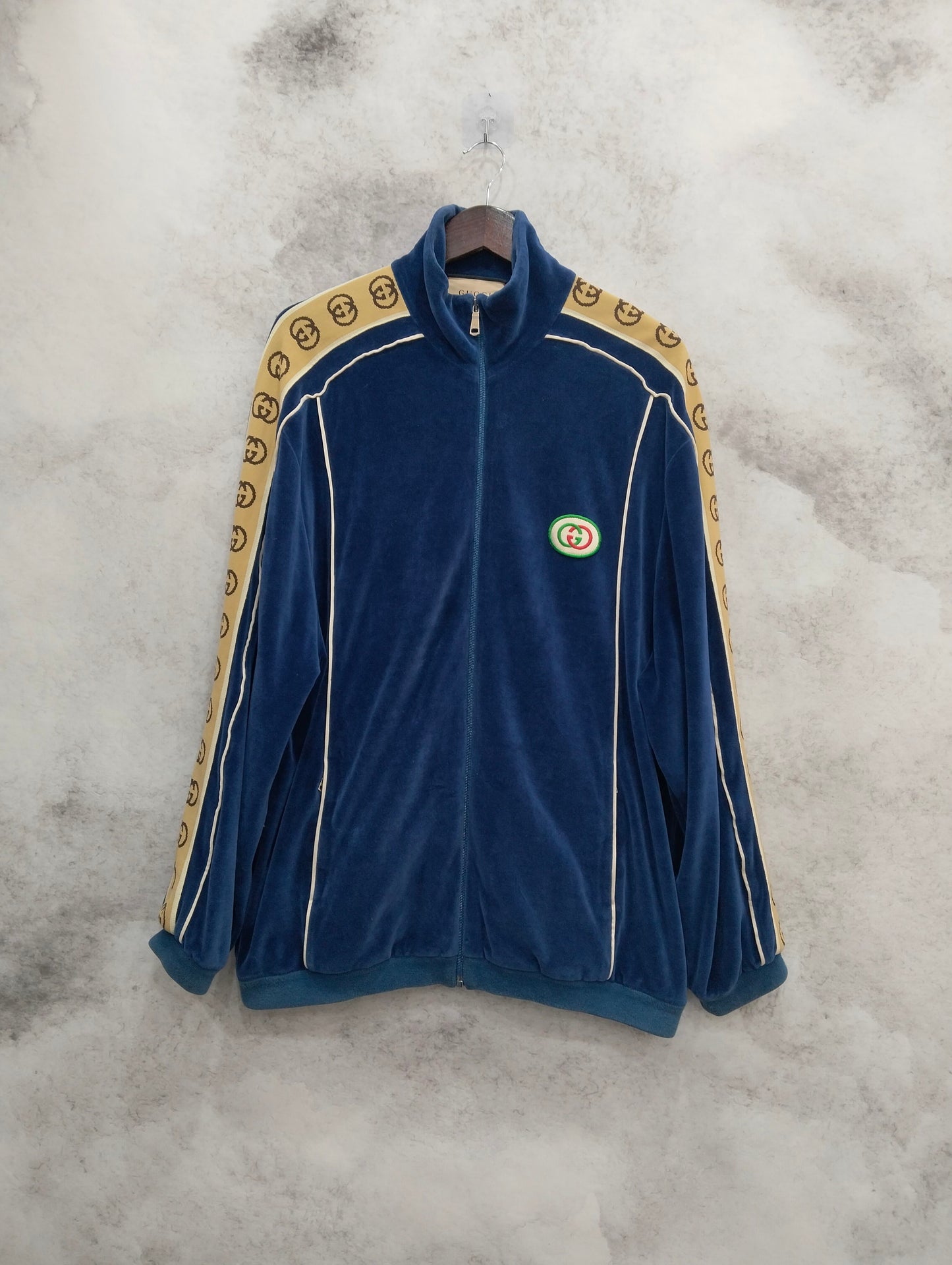 Gucci - Other - Velvet - Blue - (M)
