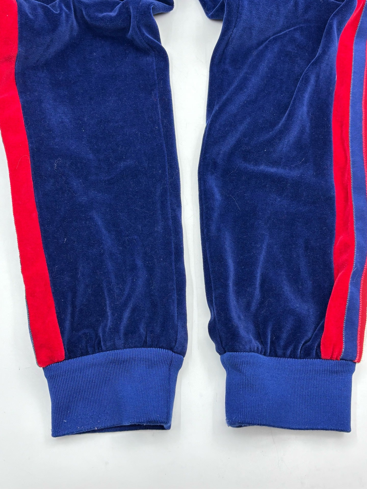 Gucci - Other - Velvet - Blue - (S)