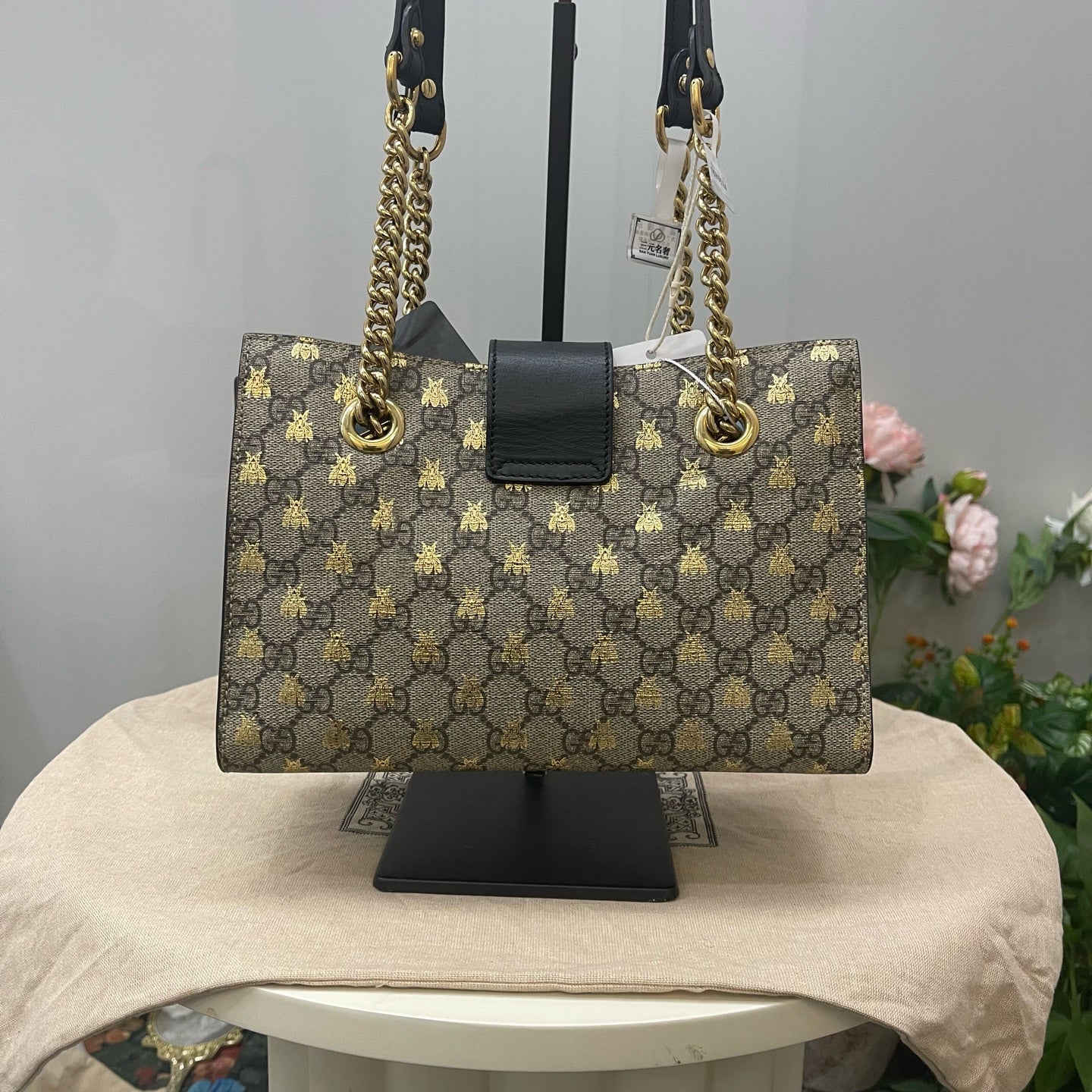 Gucci - Padlock Bee - GG Supreme canvas with leather trim - Beige and Ebony with Gold Bee Print and Black Leather - (small)