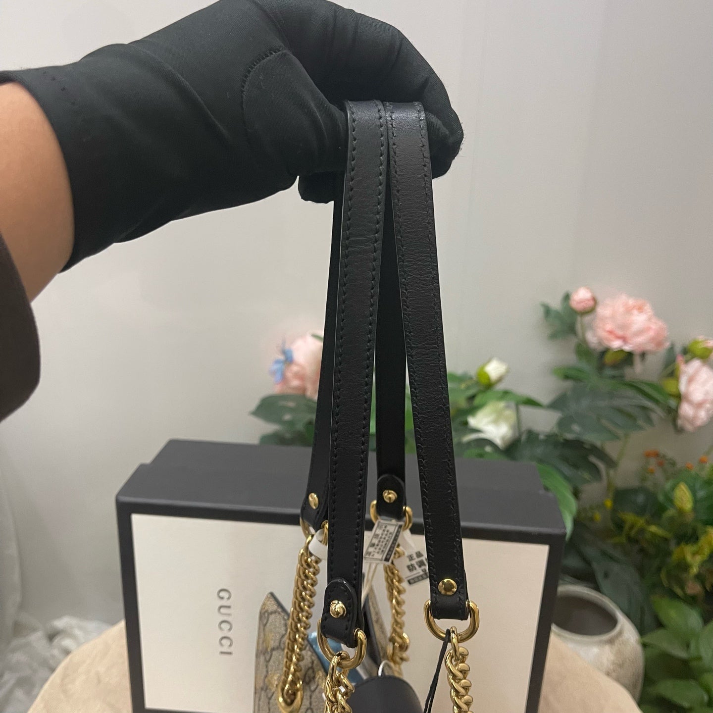 Gucci - Padlock Bee - GG Supreme canvas with leather trim - Beige and Ebony with Gold Bee Print and Black Leather - (small)